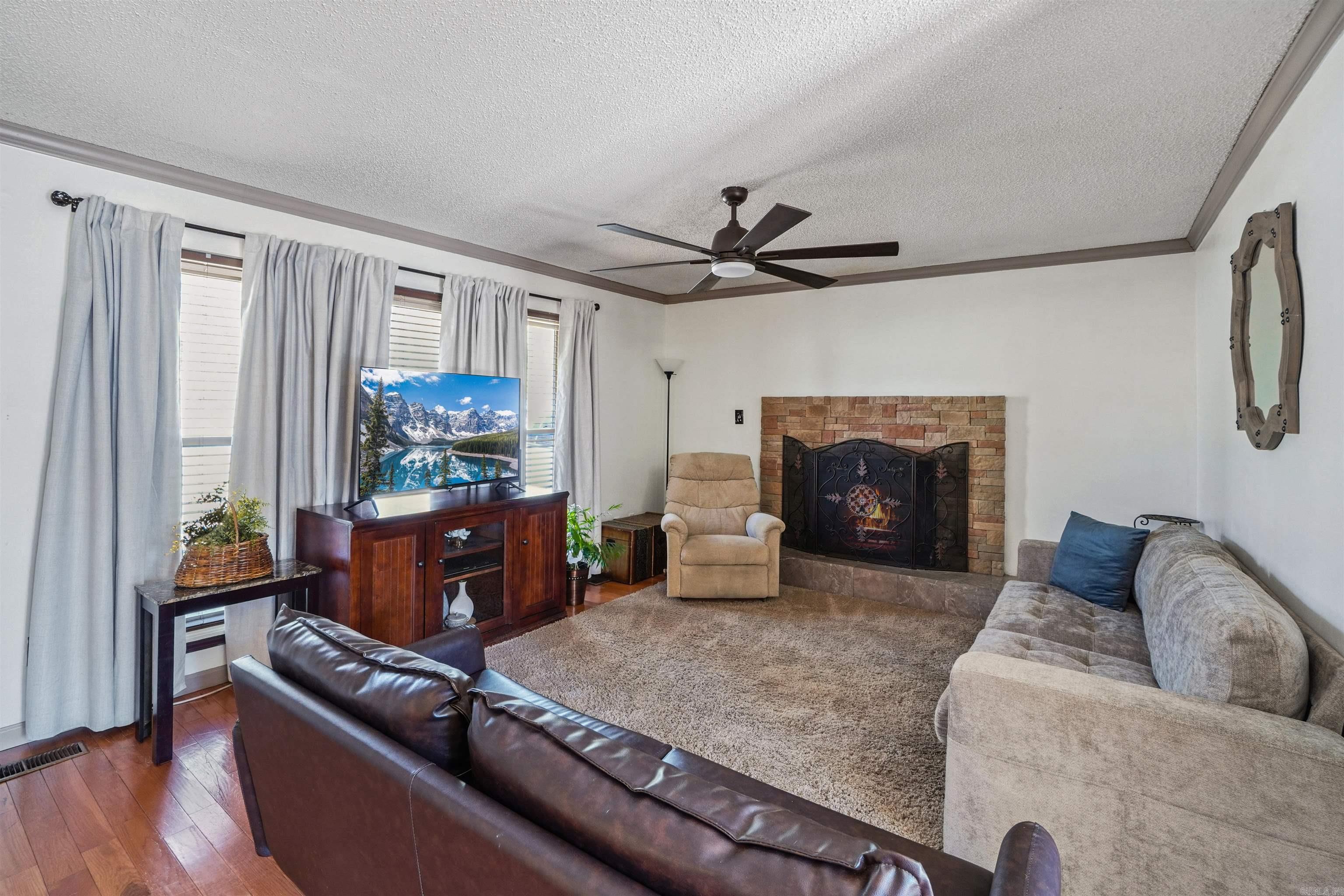 CHELSEA GLADES - Residential