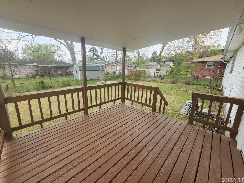 TANGLEWOOD - Residential