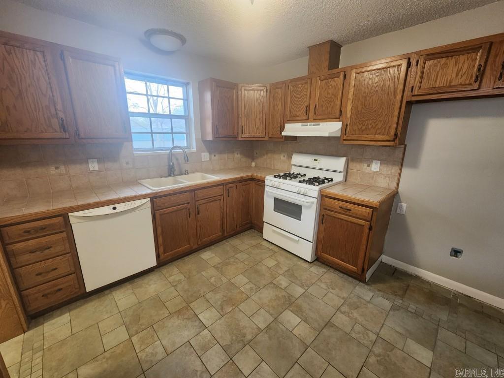 TANGLEWOOD - Residential