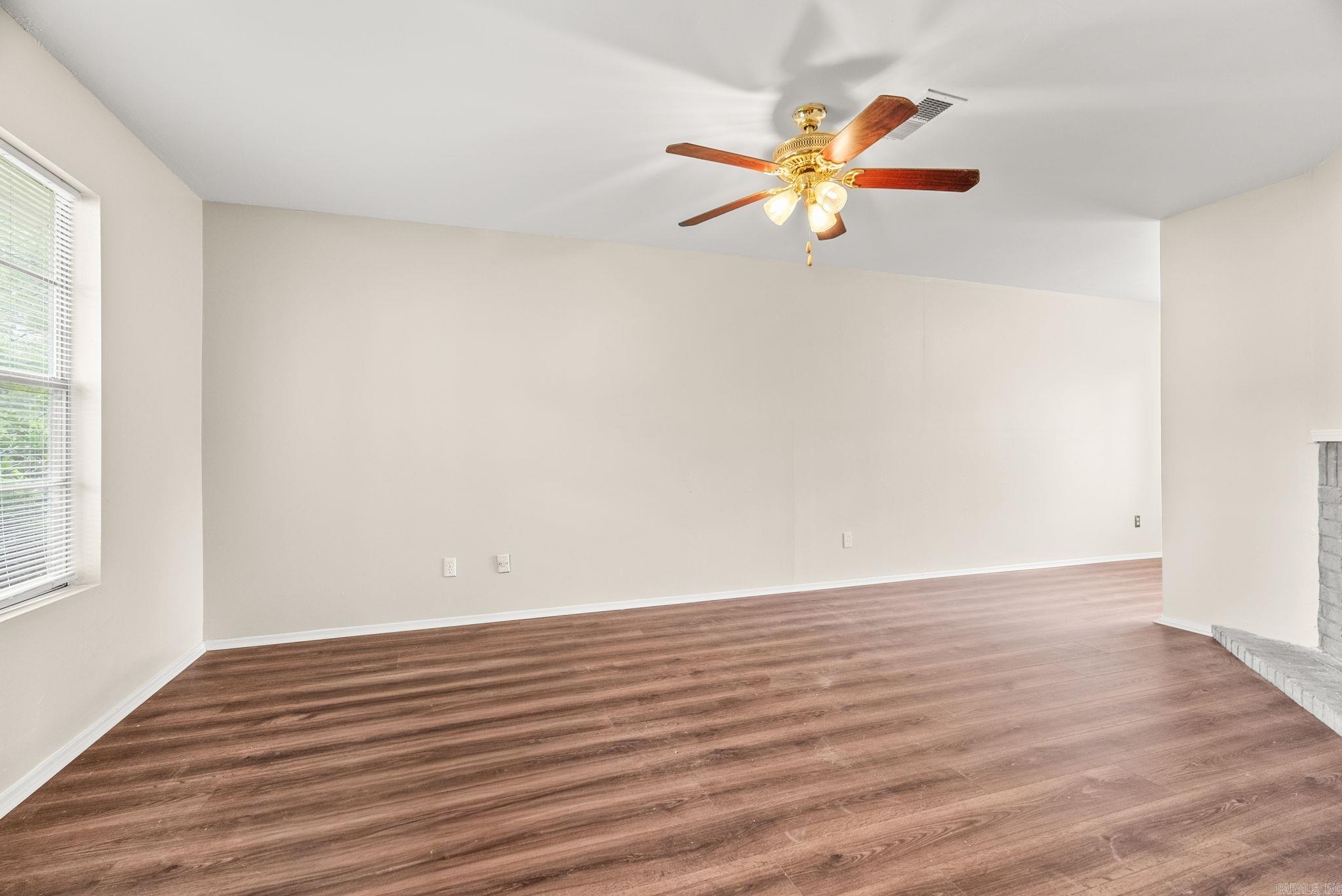 Oak Crest Manor Townhomes - Residential Lease