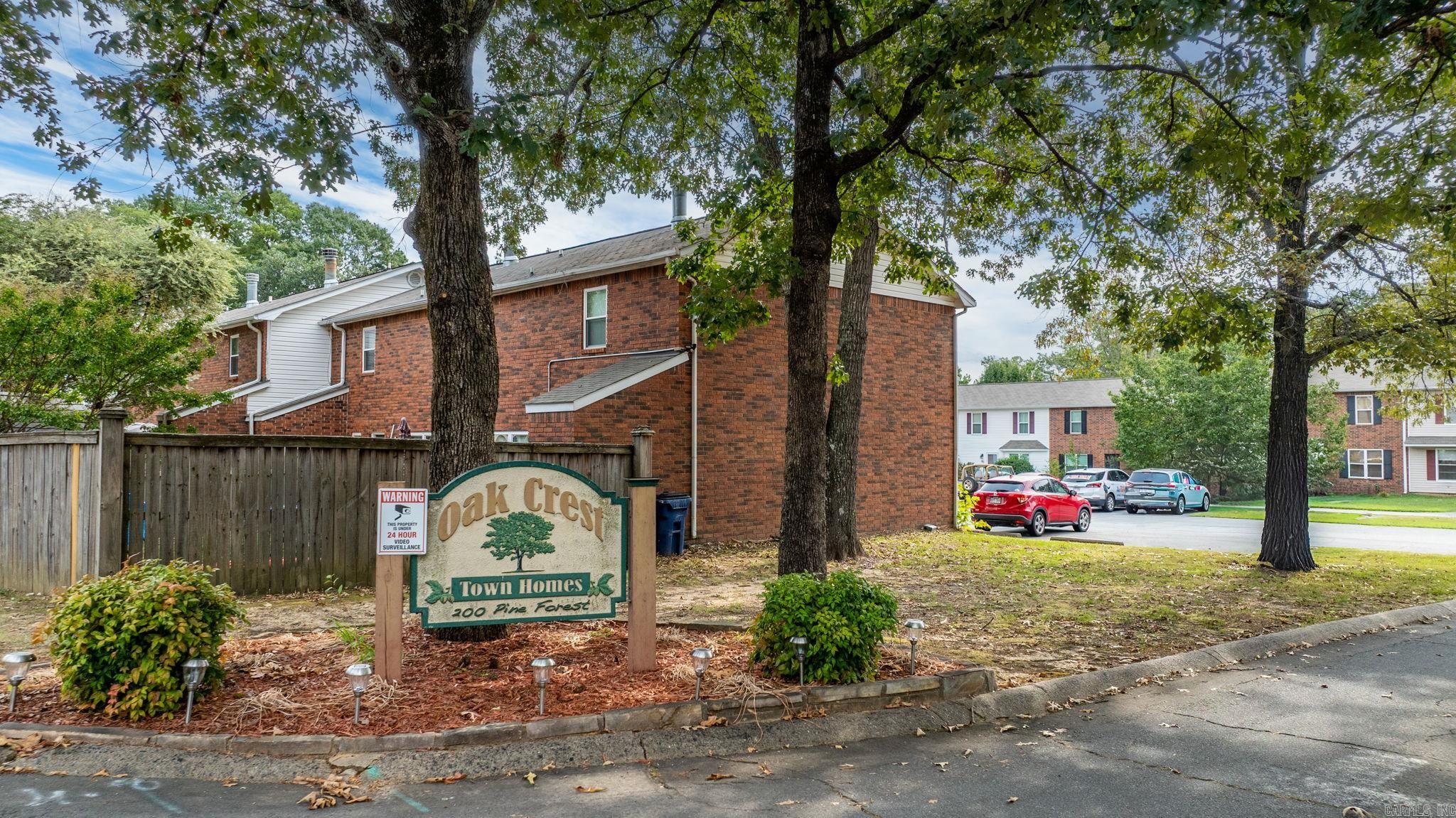 Oak Crest Manor Townhomes - Residential Lease