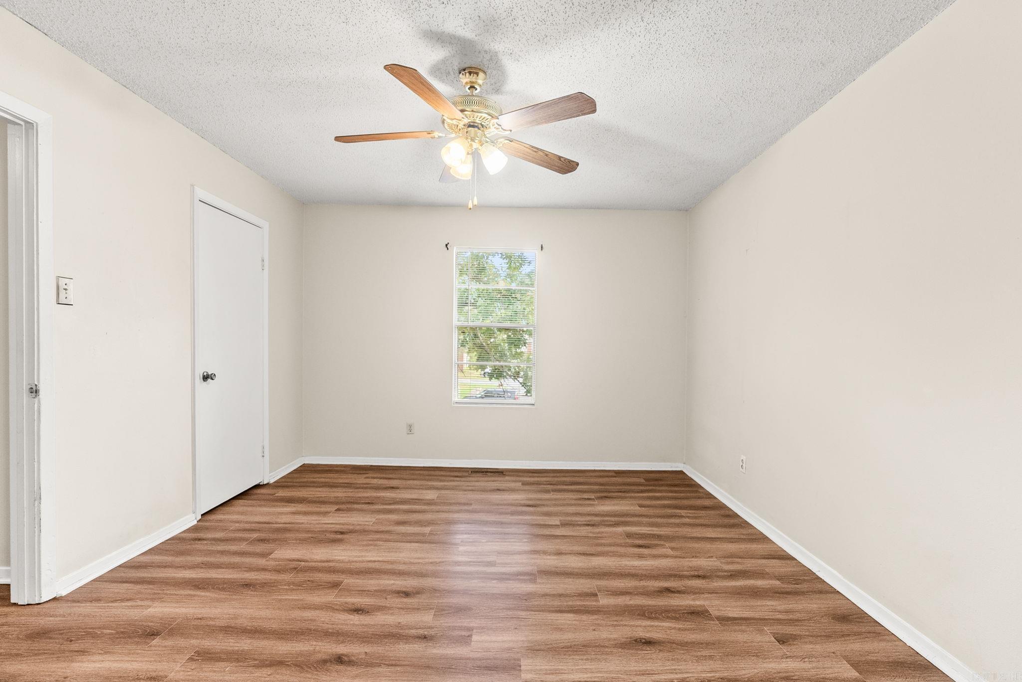 Oak Crest Manor Townhomes - Residential Lease