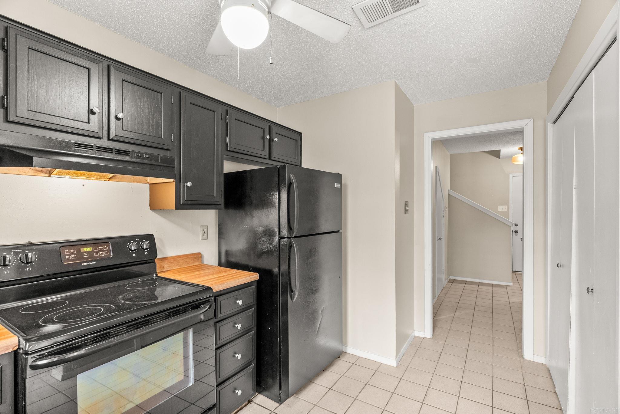 Oak Crest Manor Townhomes - Residential Lease