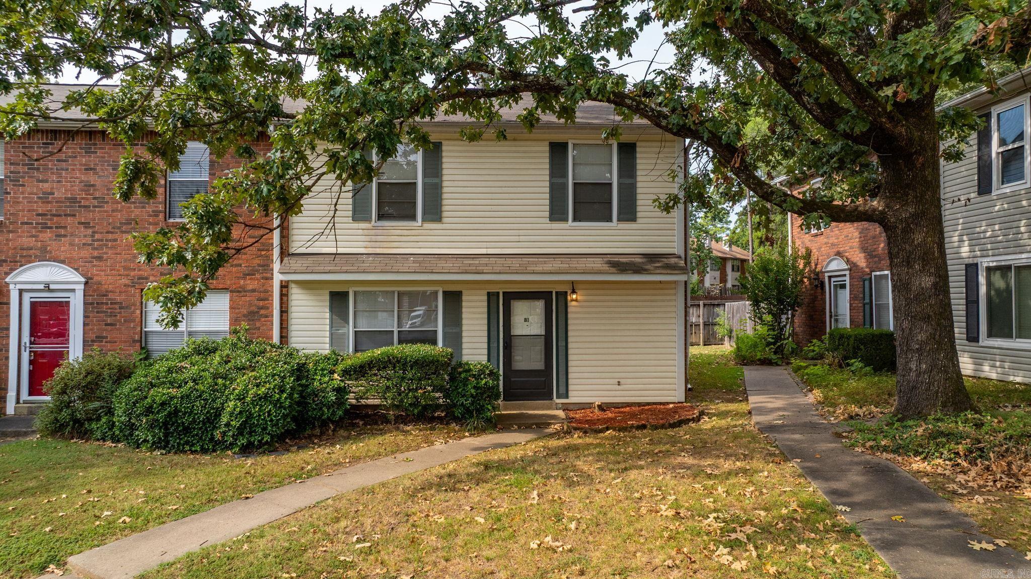 This updated 2-bedroom, 1.5-bathroom townhouse is the perfect blend of comfort and convenience. Located just minutes from Pine Forest Elementary and Maumelle Charter Schools, itās ideal for anyone looking to be close to top-rated education and family-friendly amenities. Inside, youāll find fresh paint and brand-new flooring throughout, creating a bright and modern feel. The main level includes a spacious living area, a dining nook, and a convenient half-bath for guests. Upstairs features two generously sized bedrooms and a full bathroom. Enjoy your own private backyard, perfect for relaxing, entertaining, or letting your pets play.