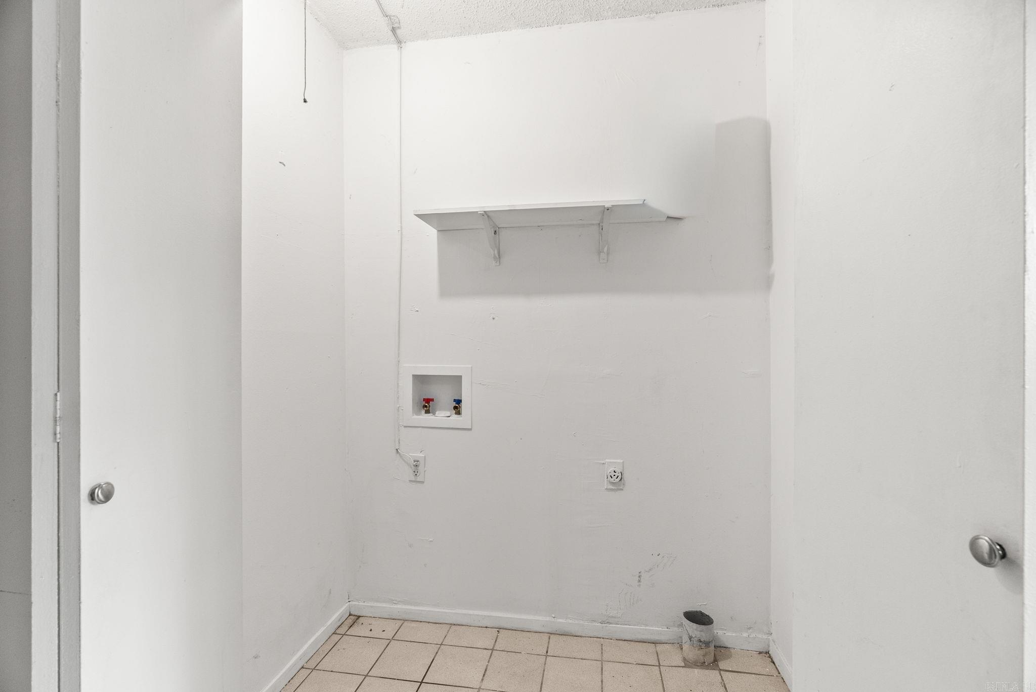 Oak Crest Manor Townhomes - Residential Lease