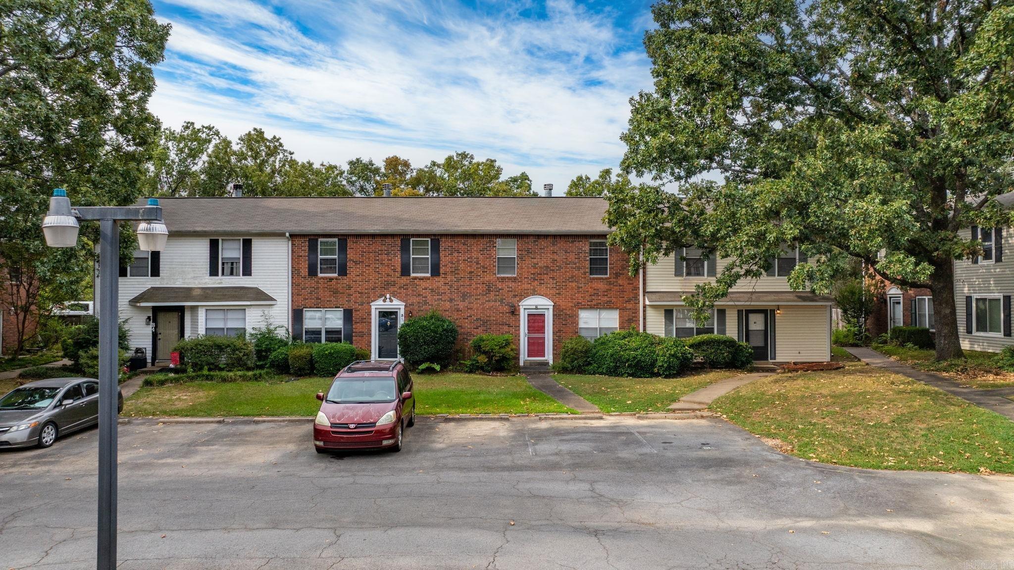 Oak Crest Manor Townhomes - Residential Lease