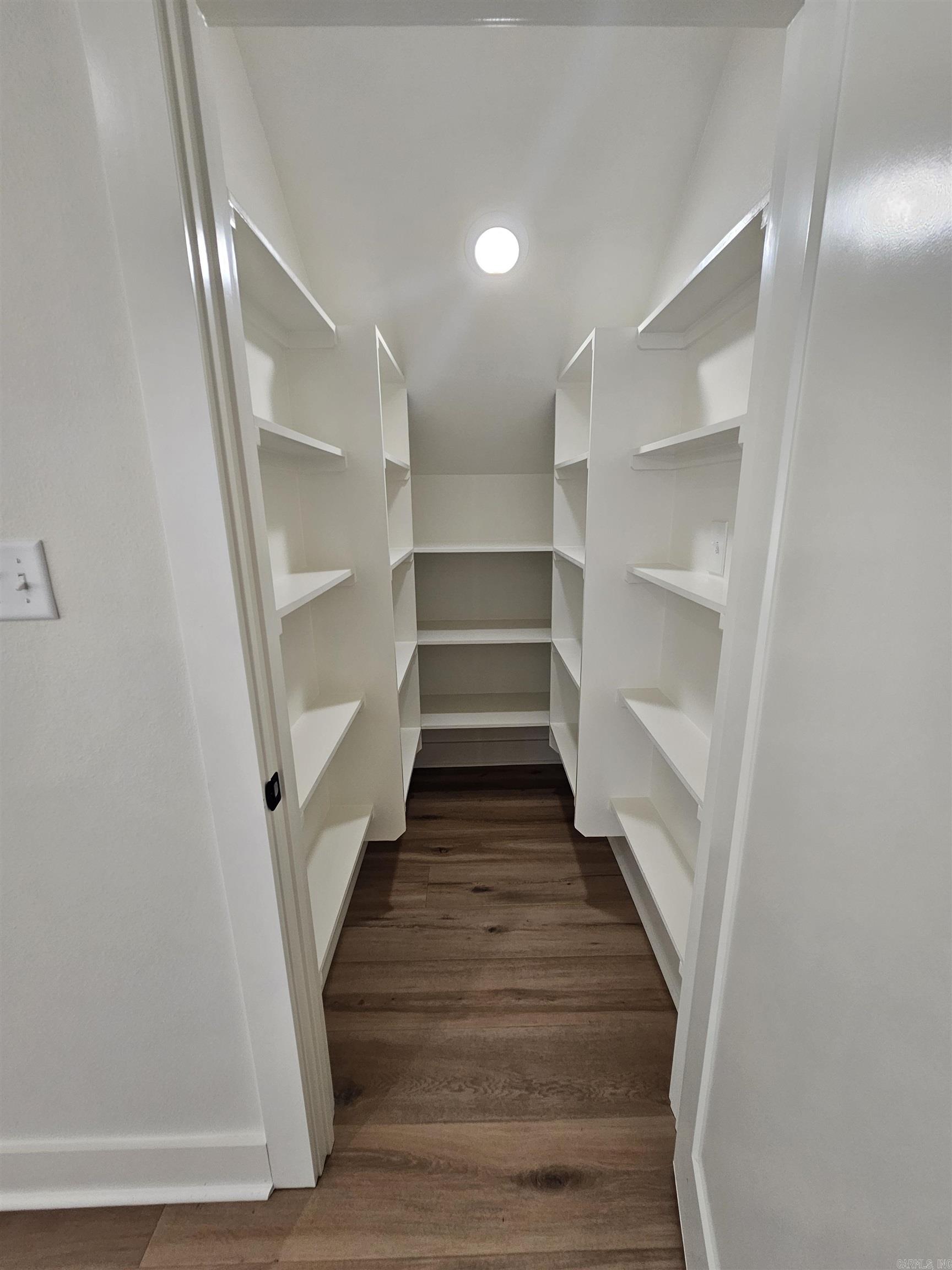 THE WOODS OF HURRICANE LAKE ESTA - Residential Lease