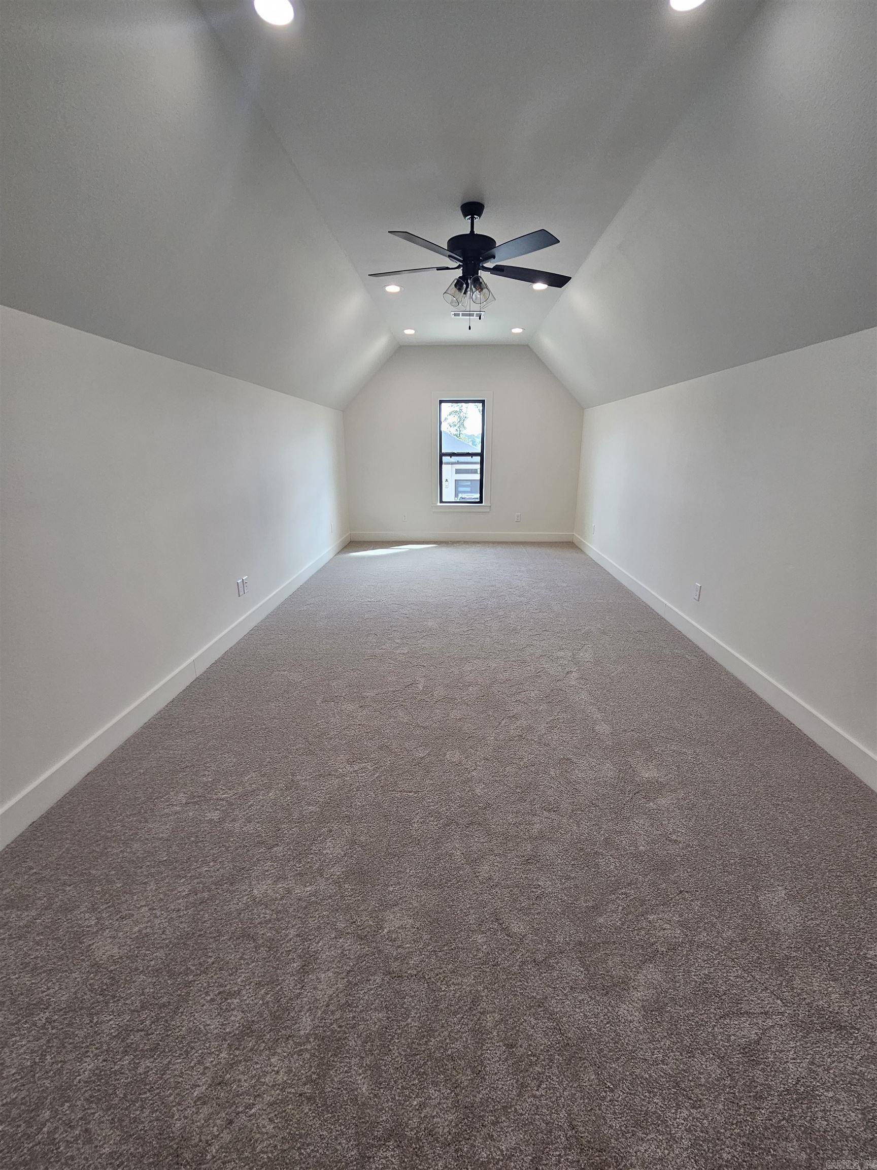 THE WOODS OF HURRICANE LAKE ESTA - Residential Lease