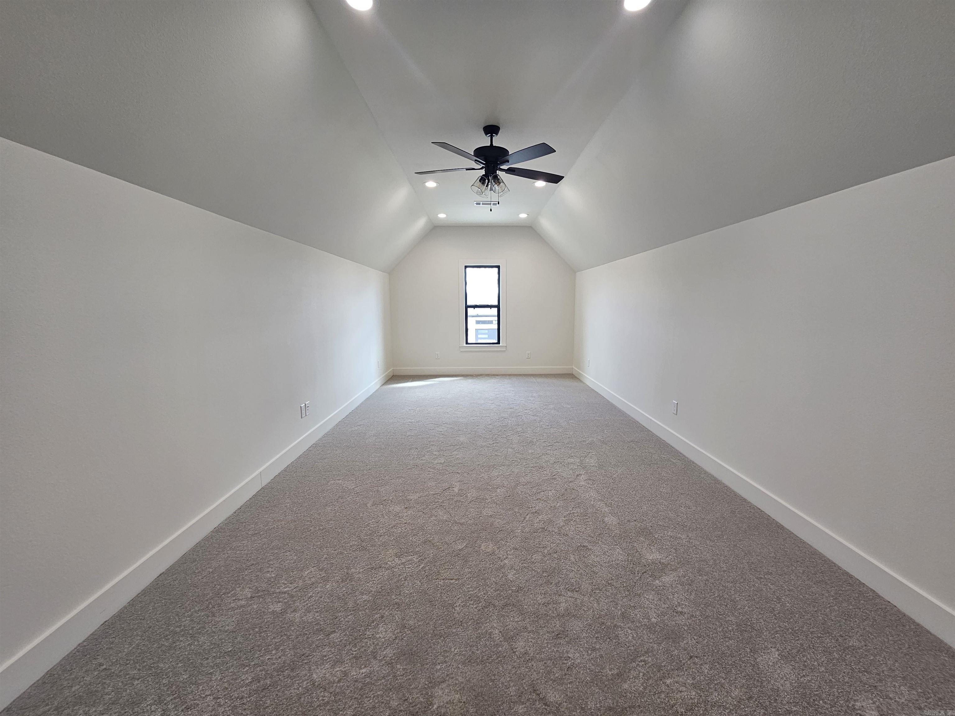 THE WOODS OF HURRICANE LAKE ESTA - Residential Lease