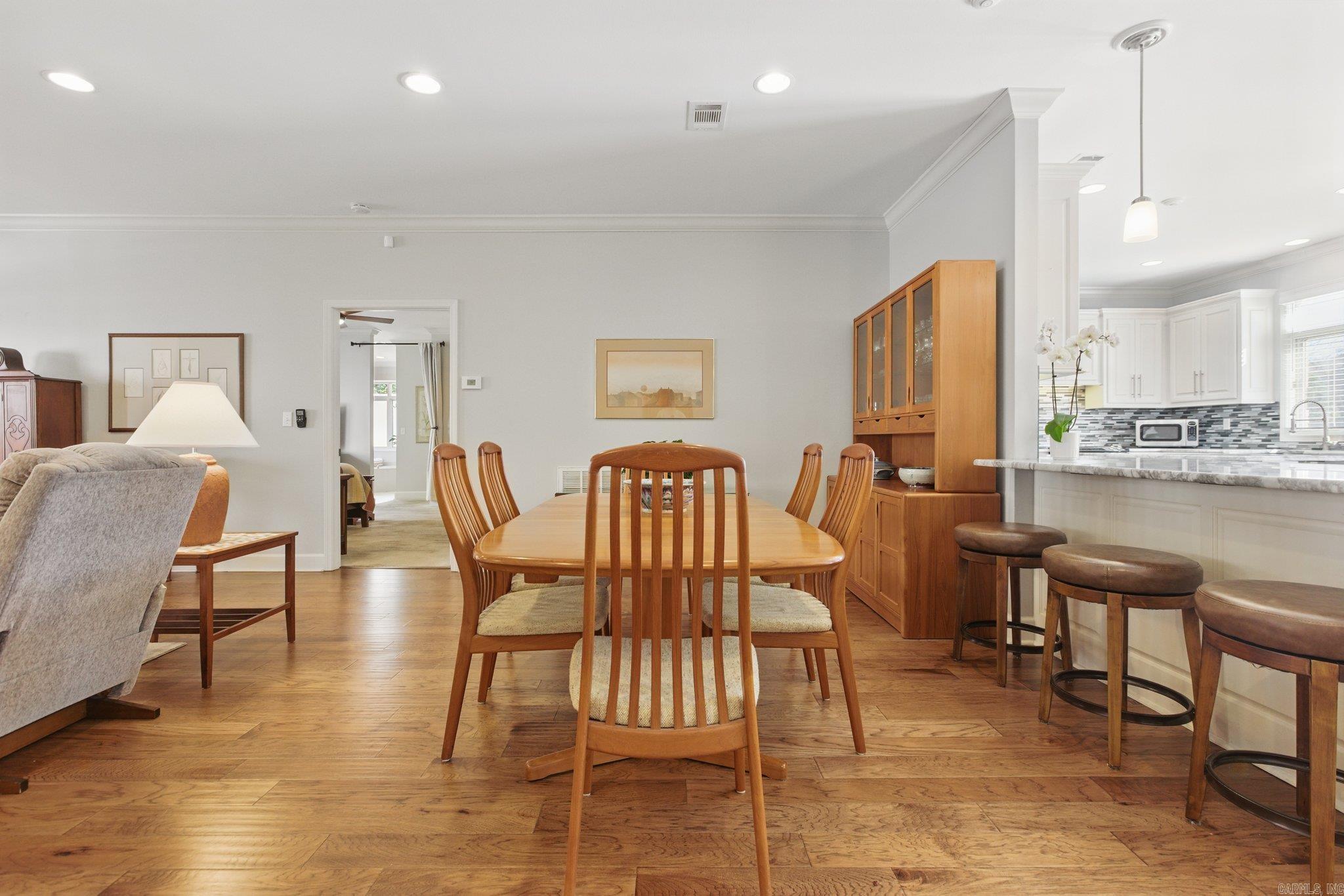 HUNTERS GREEN ESTATES - Residential