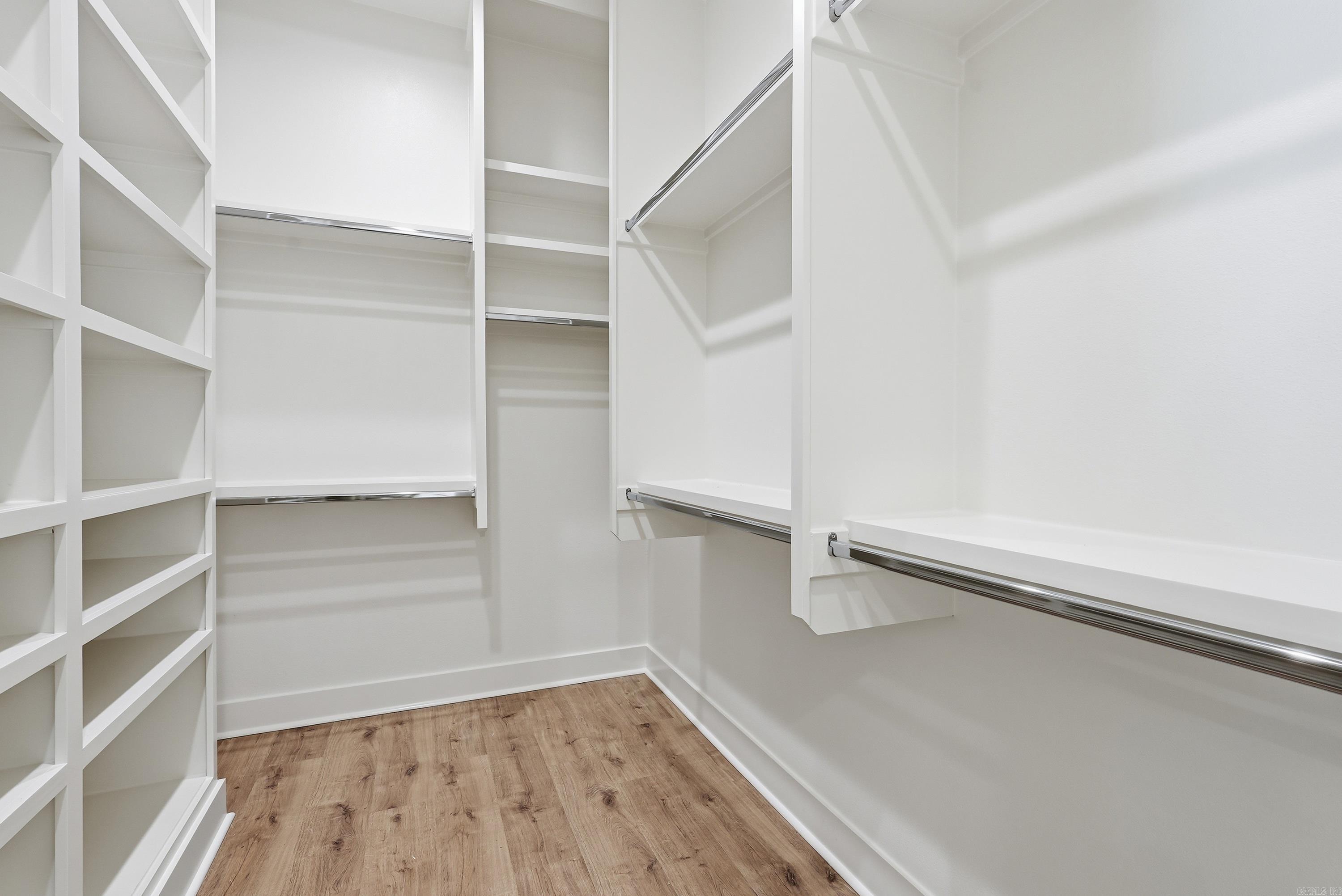 EAST MEADOW - Residential