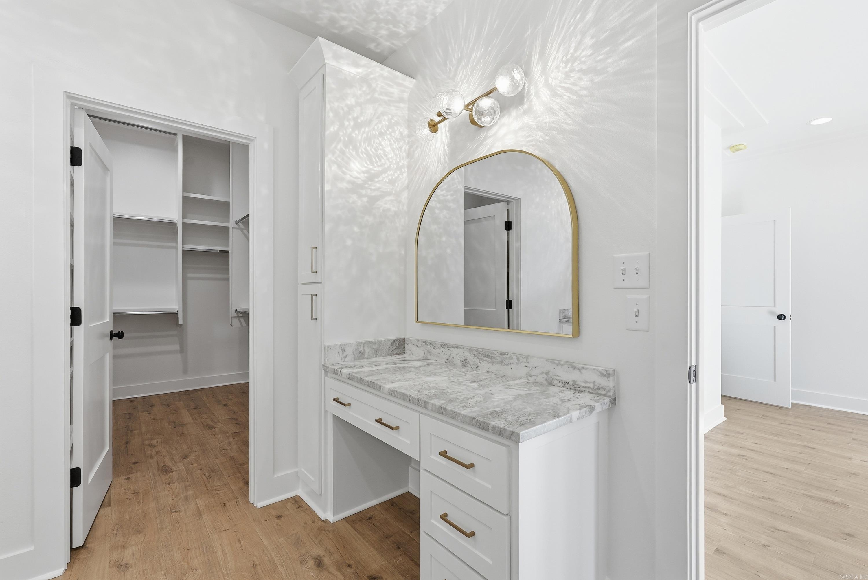 EAST MEADOW - Residential