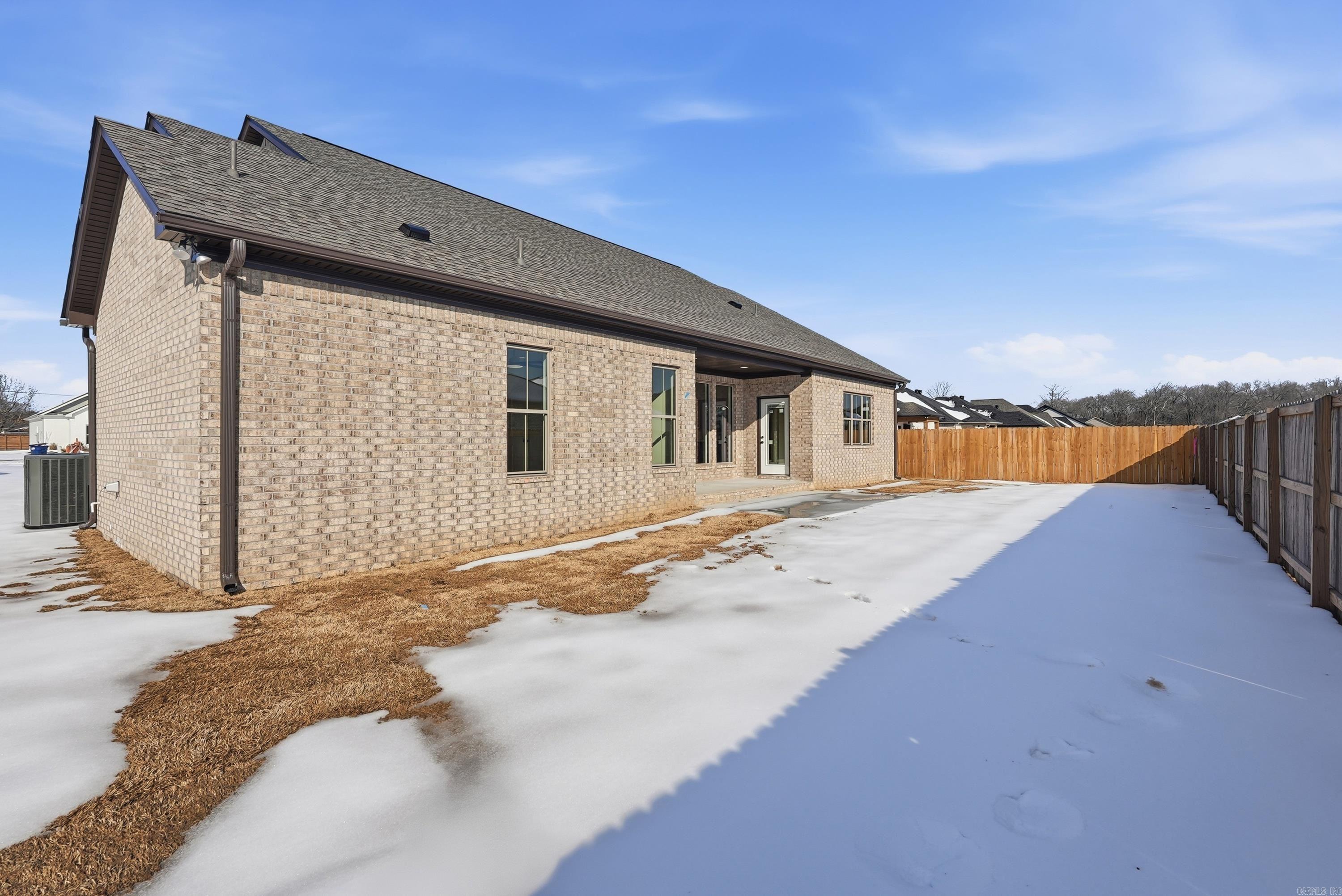 EAST MEADOW - Residential