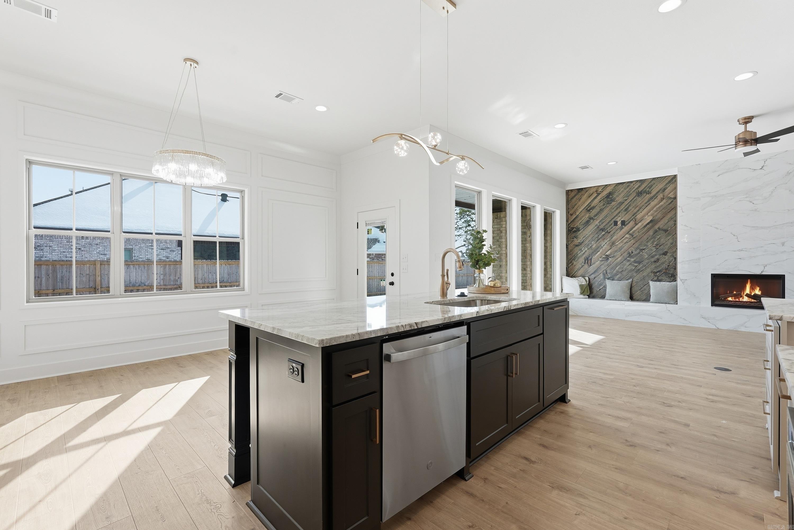 EAST MEADOW - Residential