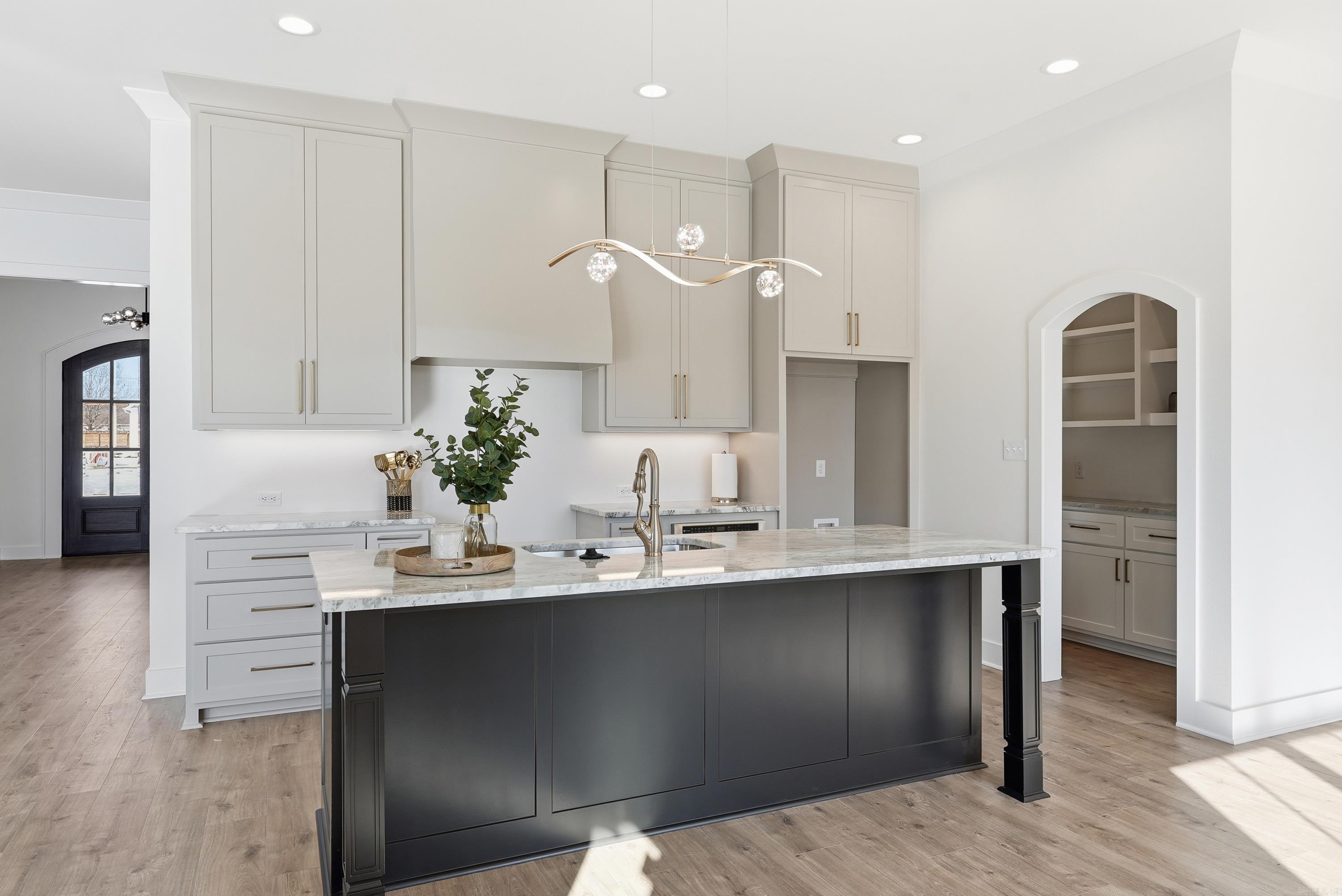 EAST MEADOW - Residential