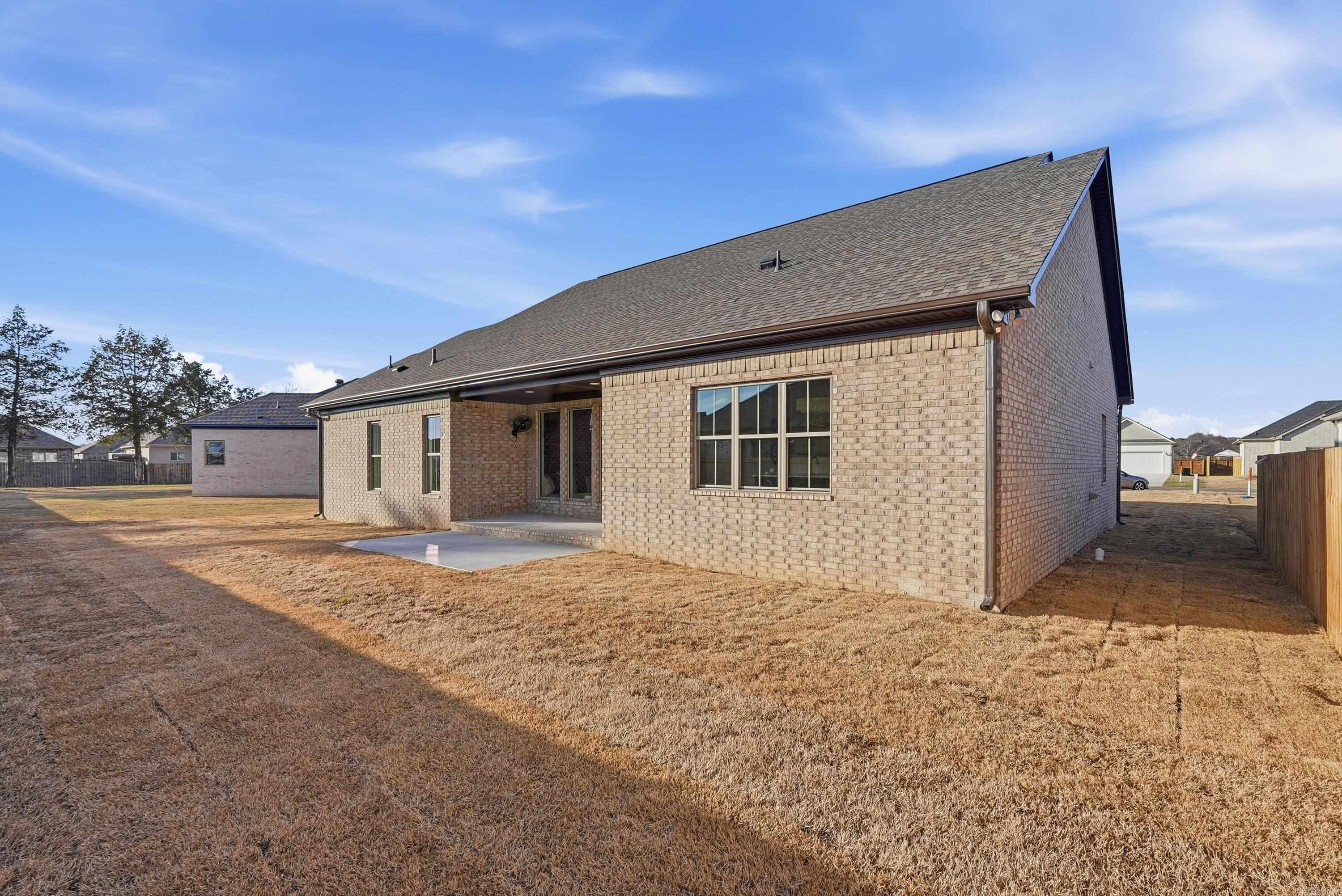 EAST MEADOW - Residential