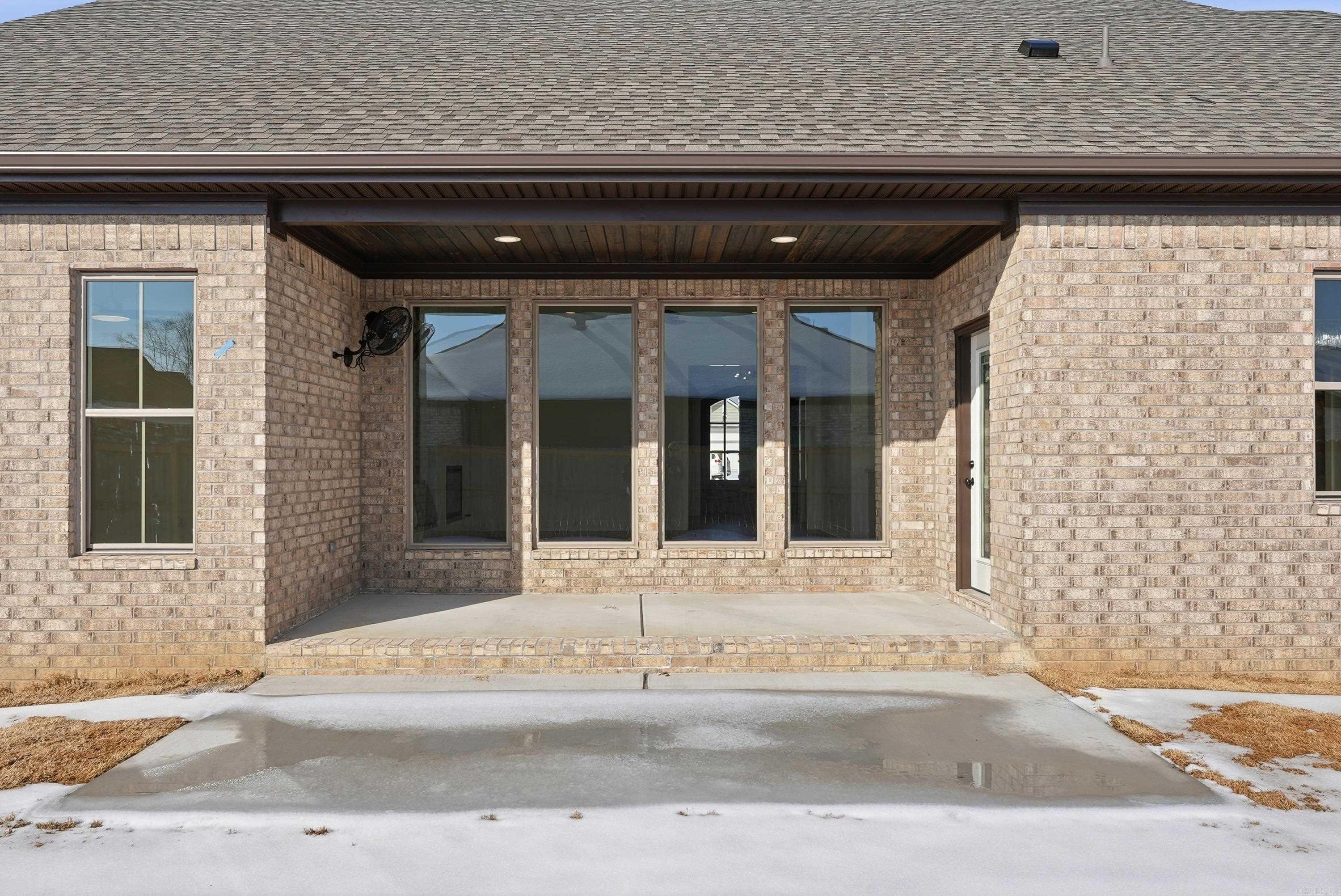 EAST MEADOW - Residential