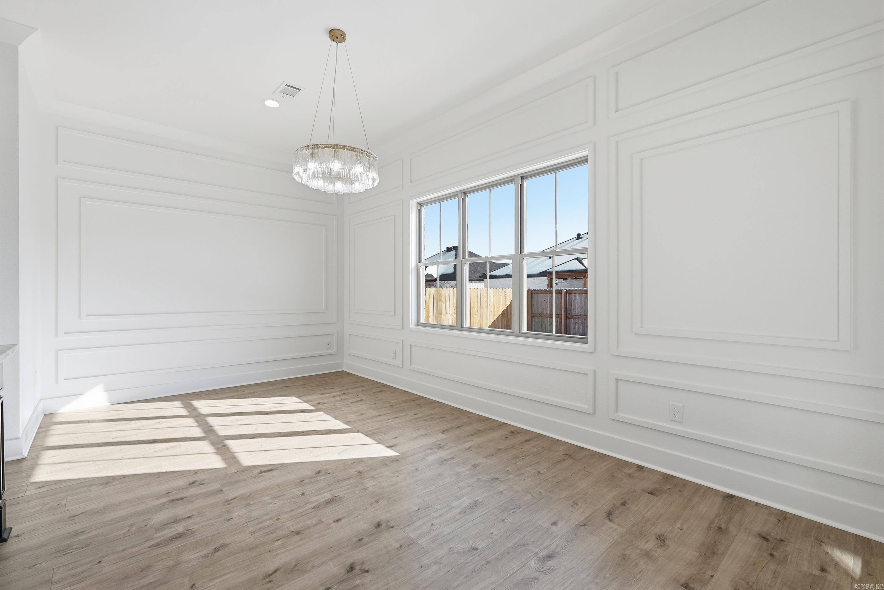 EAST MEADOW - Residential