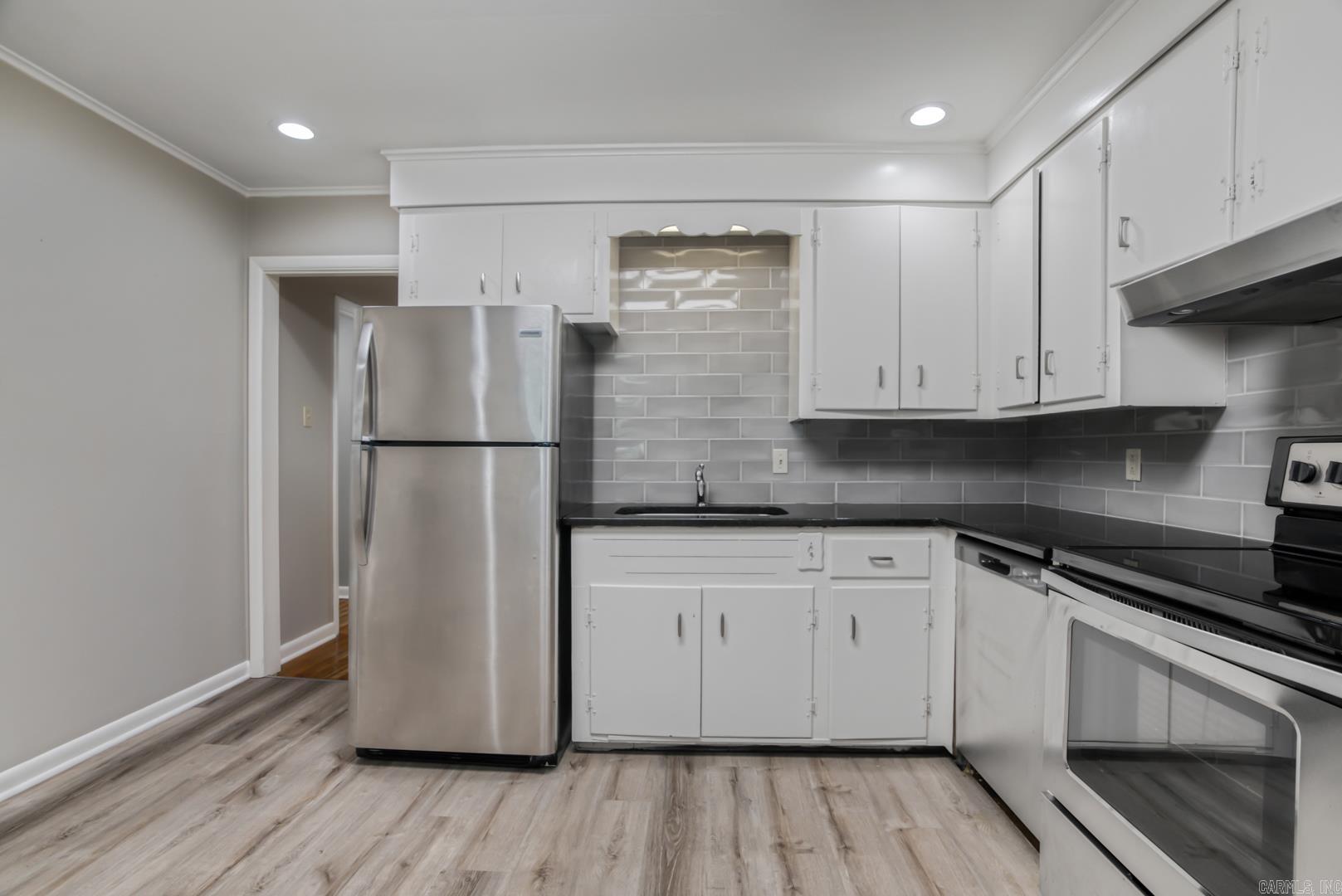 Ridgecrest Manor - Residential Lease