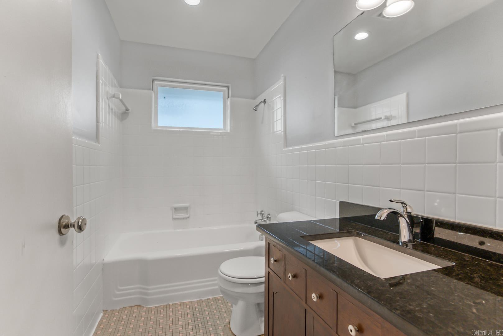 Ridgecrest Manor - Residential Lease