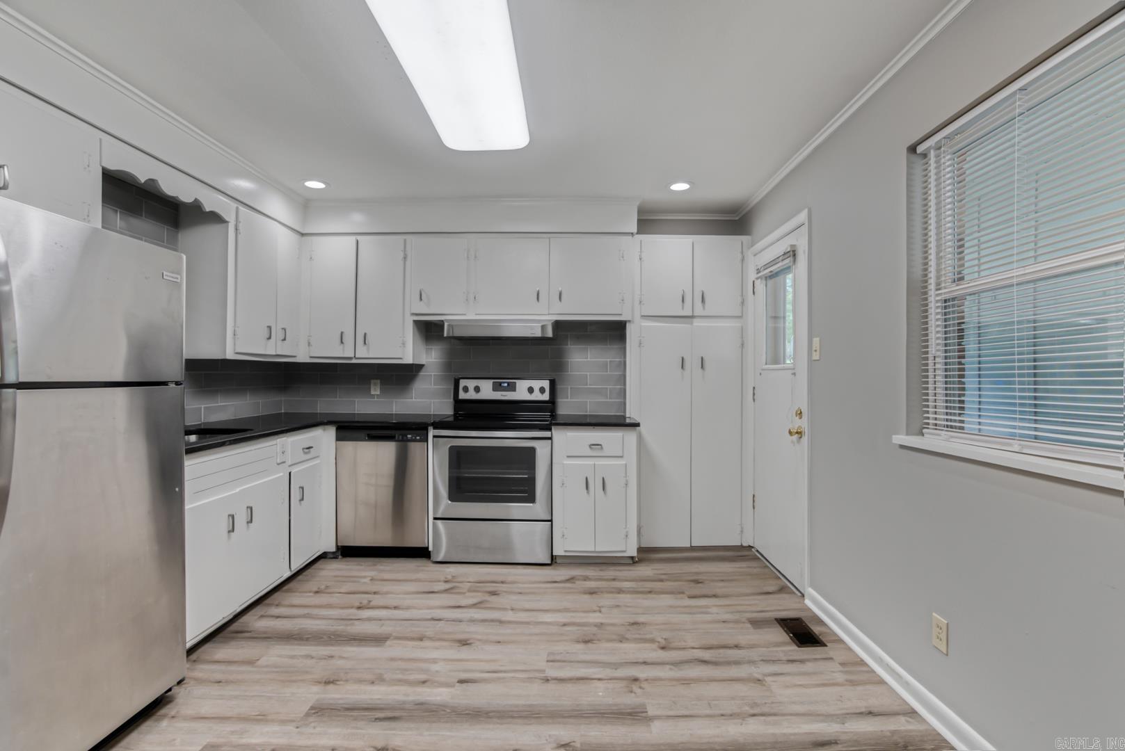 Ridgecrest Manor - Residential Lease