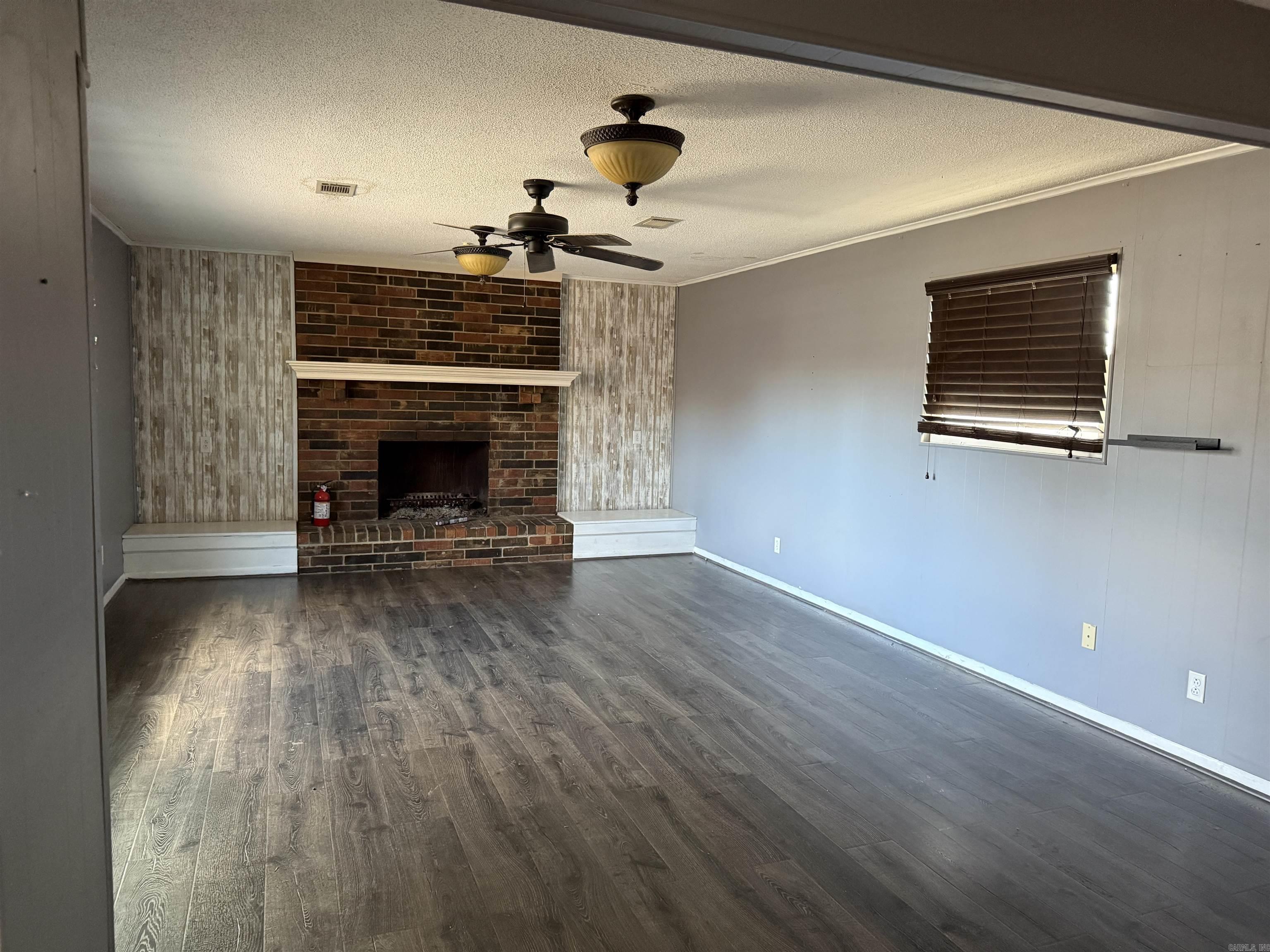 Oakhurst - Residential