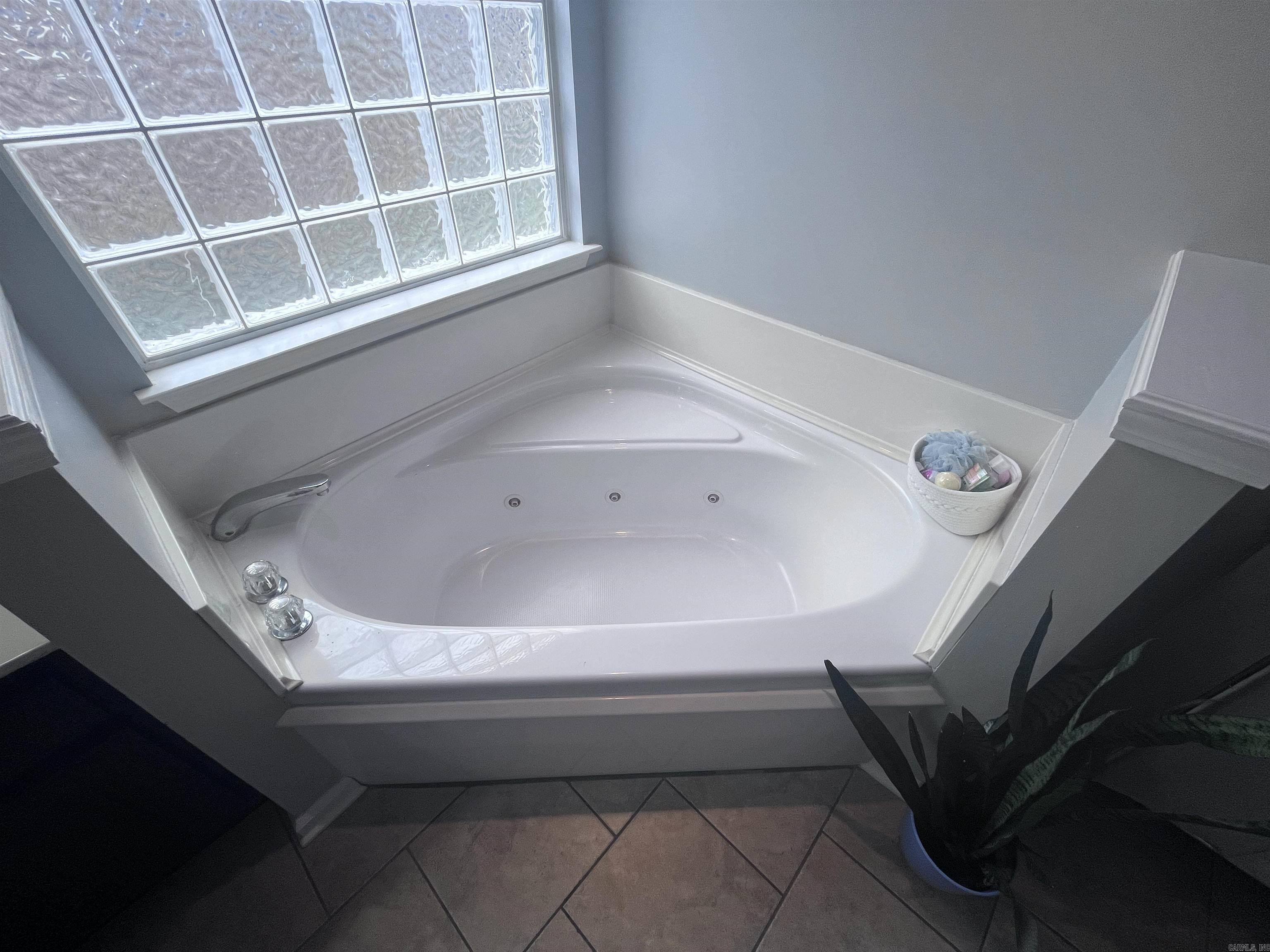 Foxwood Estates - Residential Lease