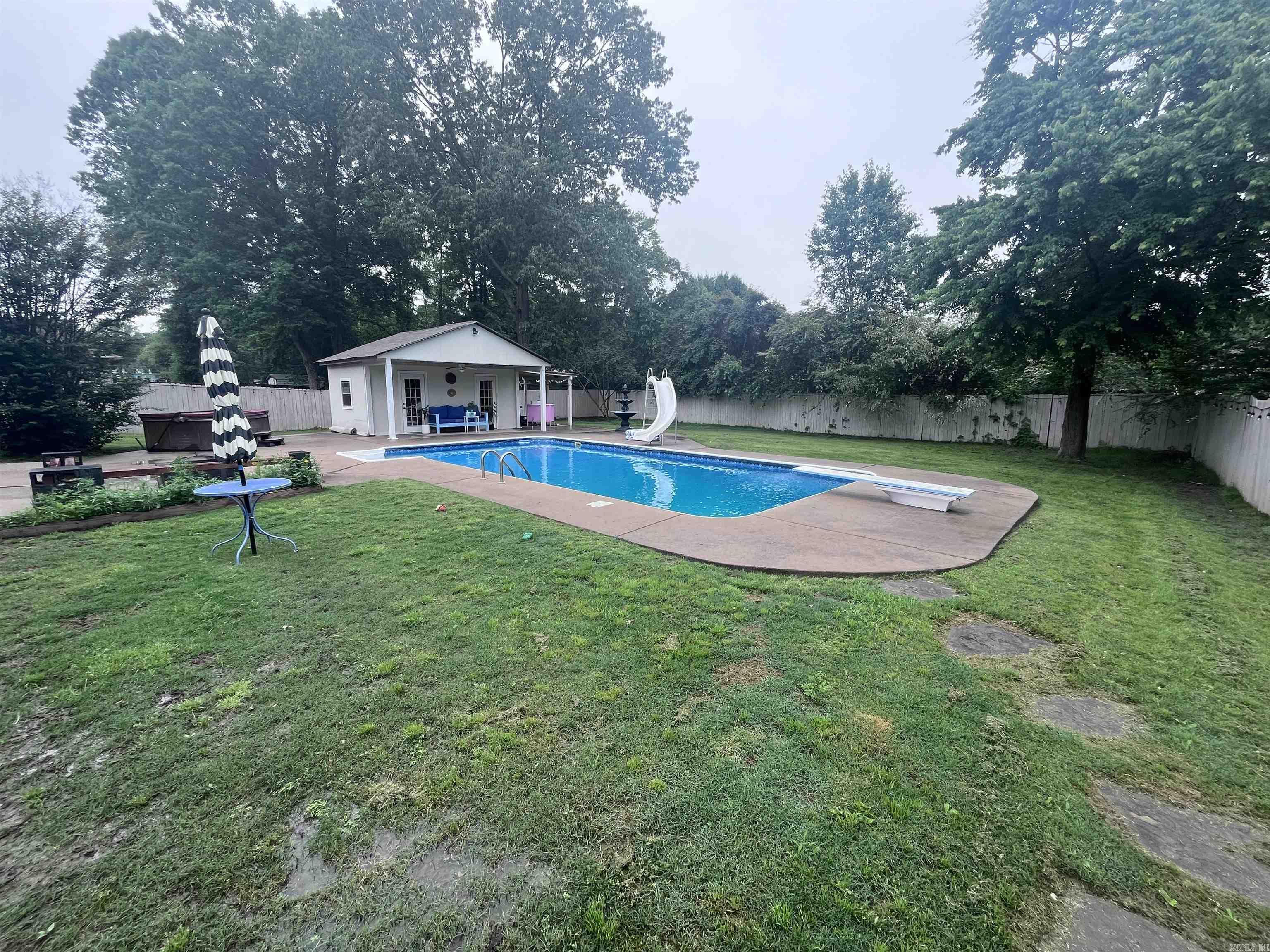 Foxwood Estates - Residential Lease