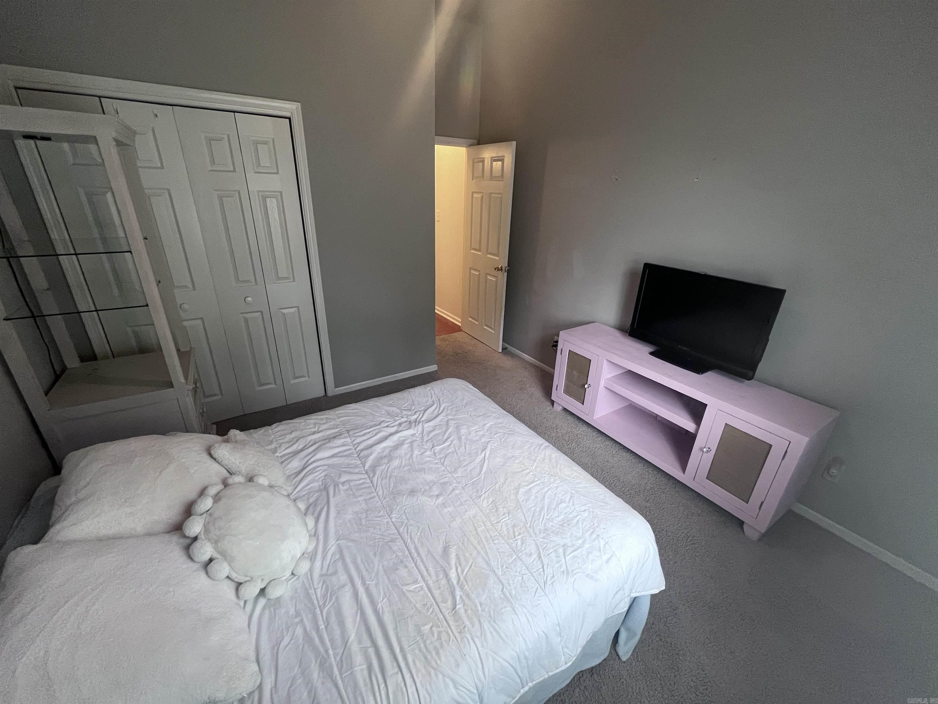 Foxwood Estates - Residential Lease