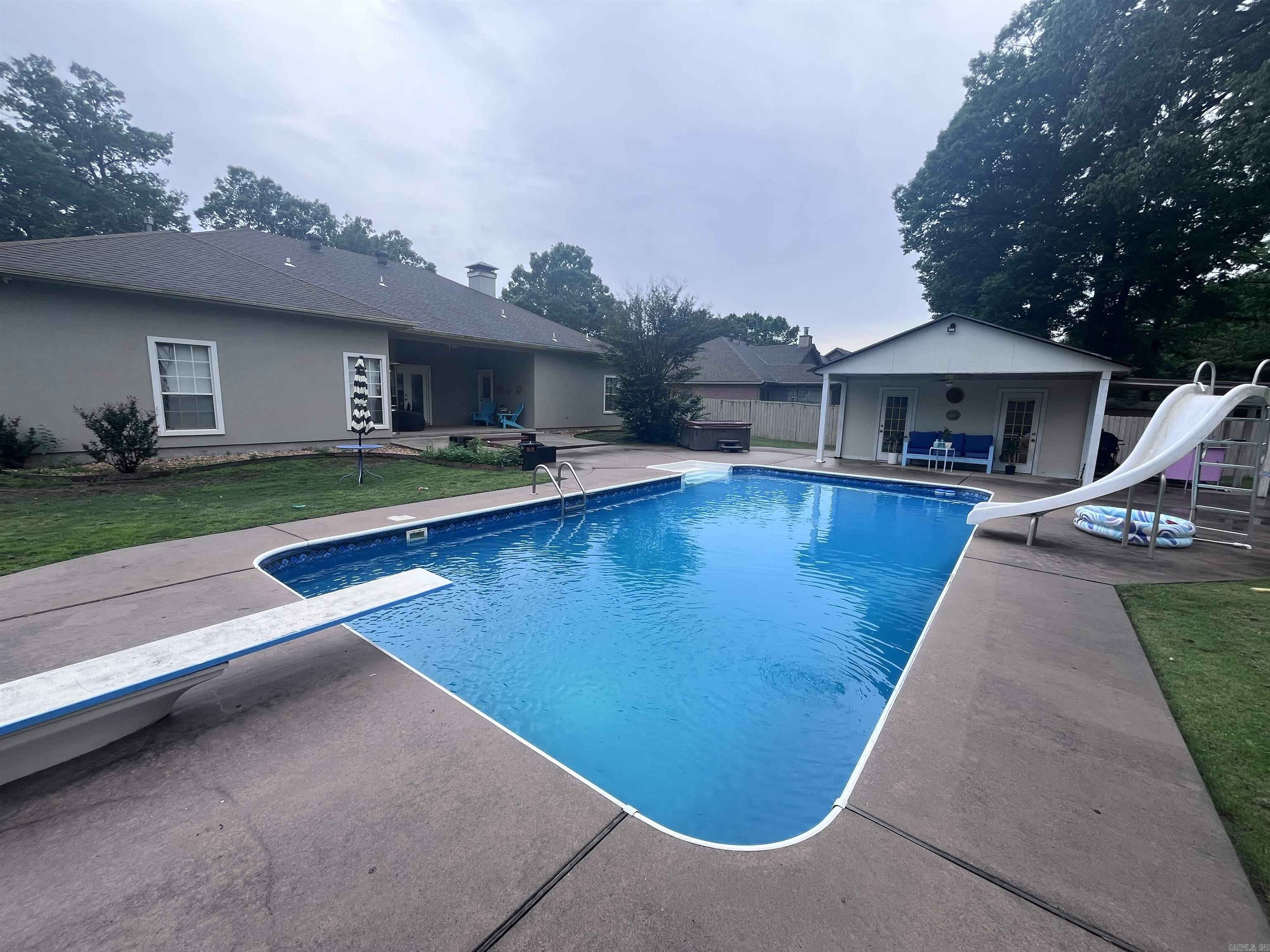 Foxwood Estates - Residential Lease