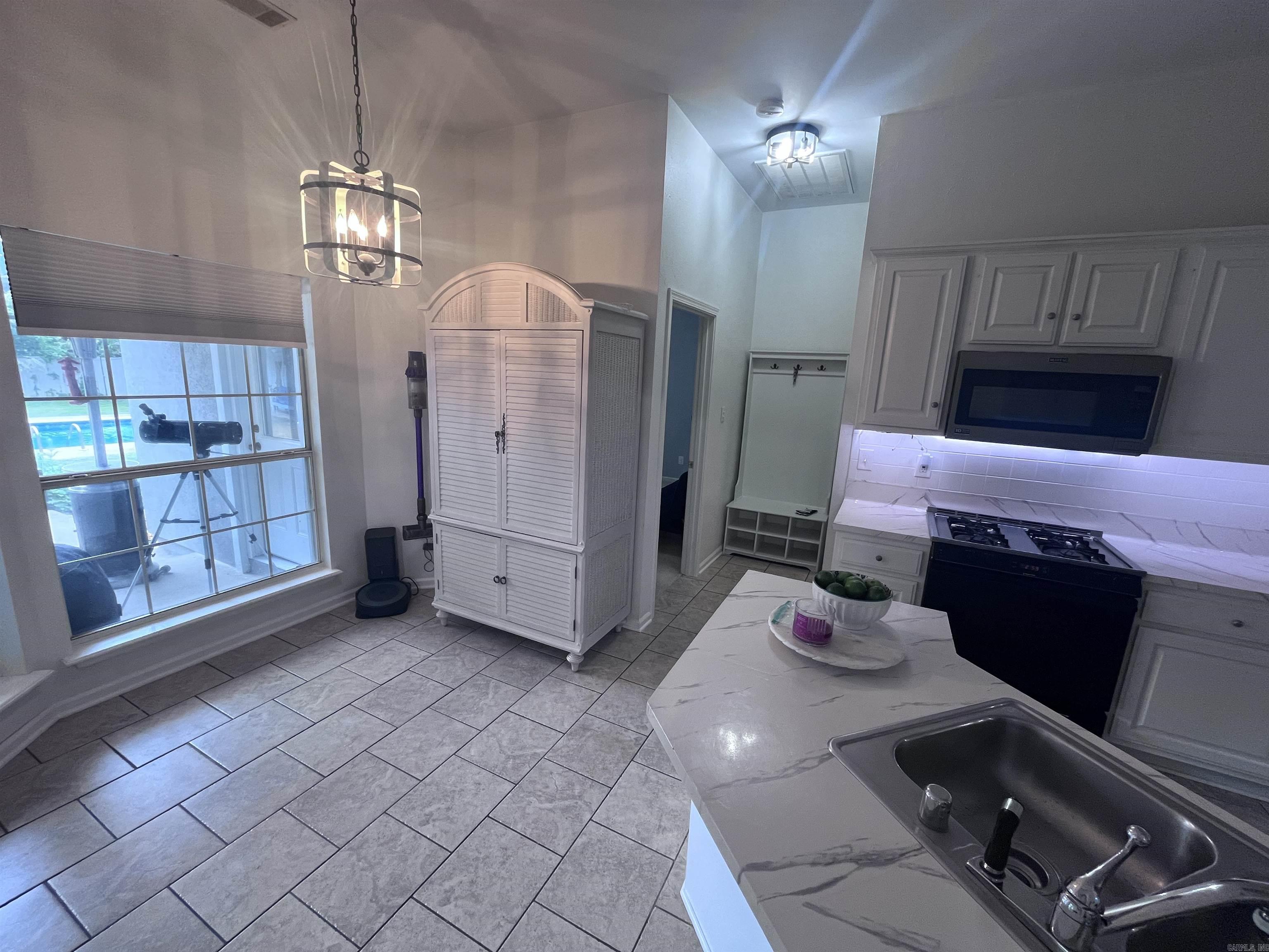 Foxwood Estates - Residential Lease