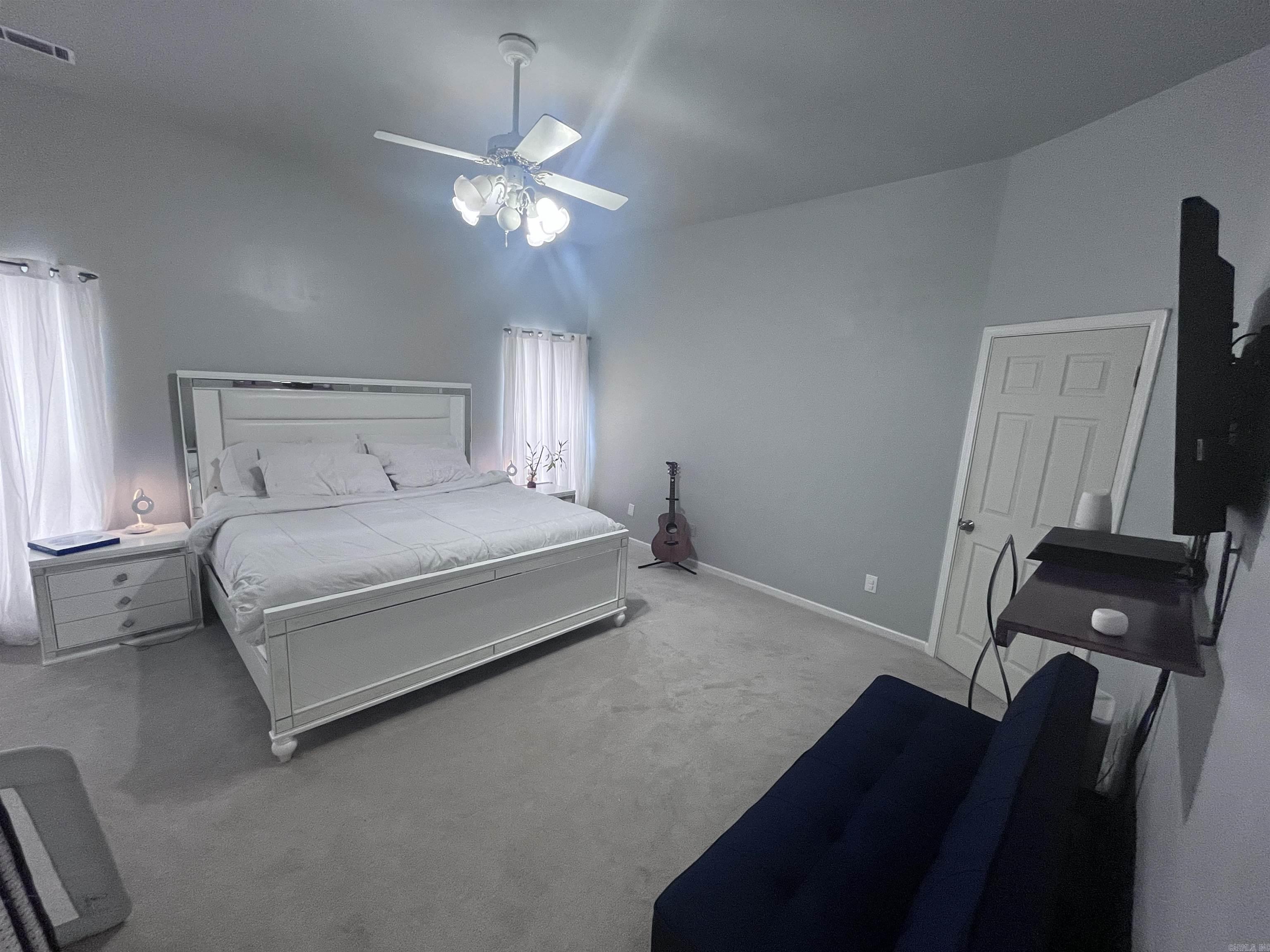 Foxwood Estates - Residential Lease