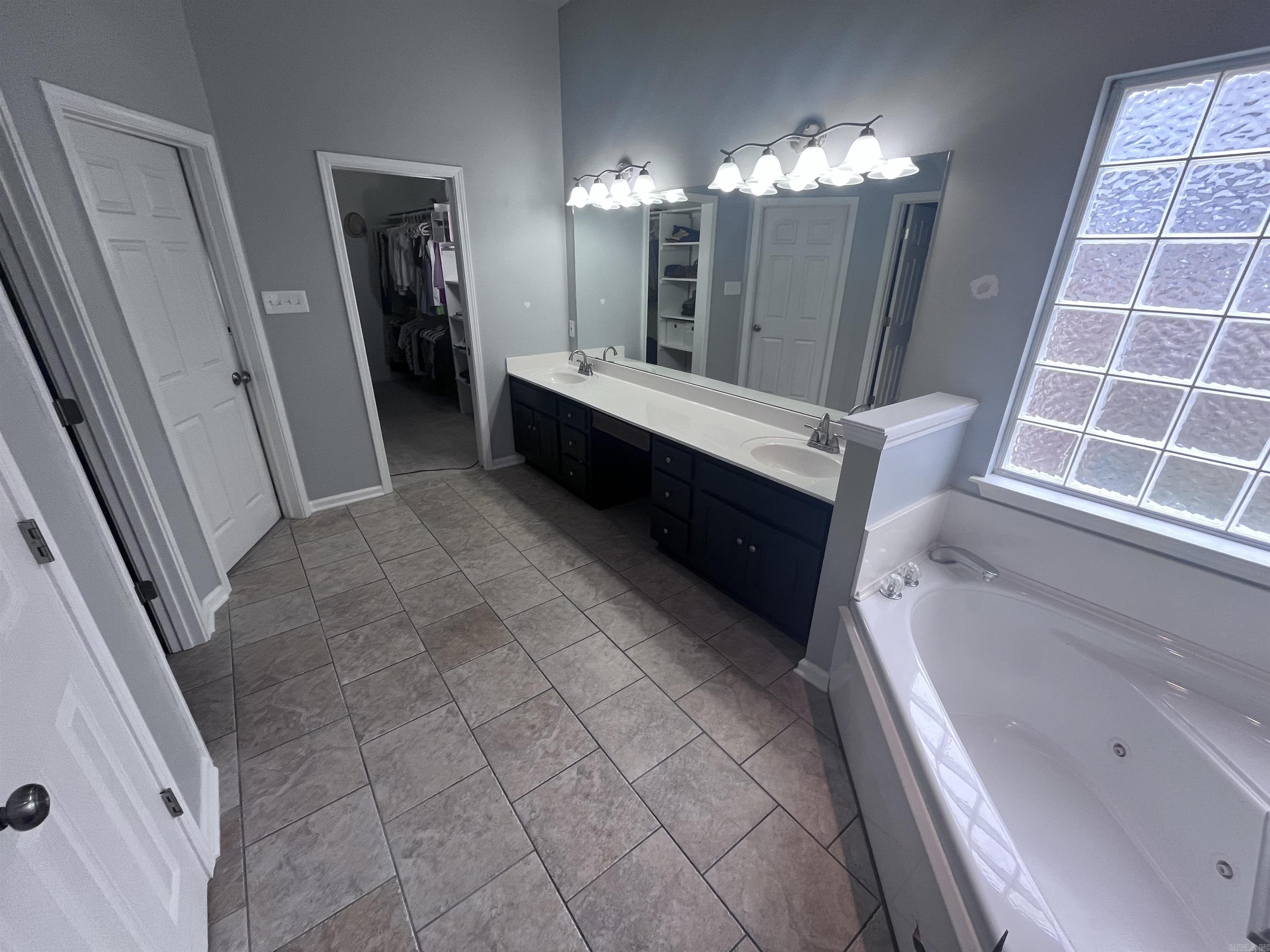 Foxwood Estates - Residential Lease