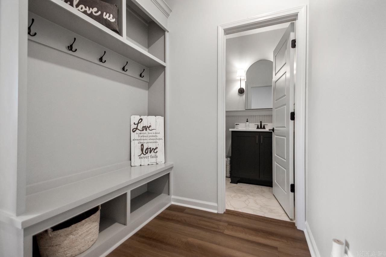 TIMBER POINT - Residential