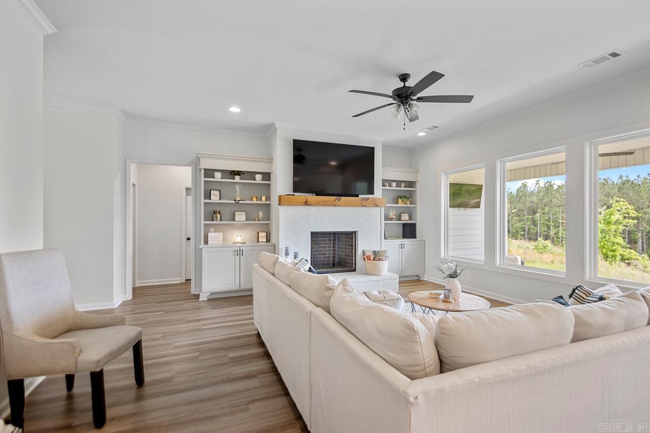 TIMBER POINT - Residential