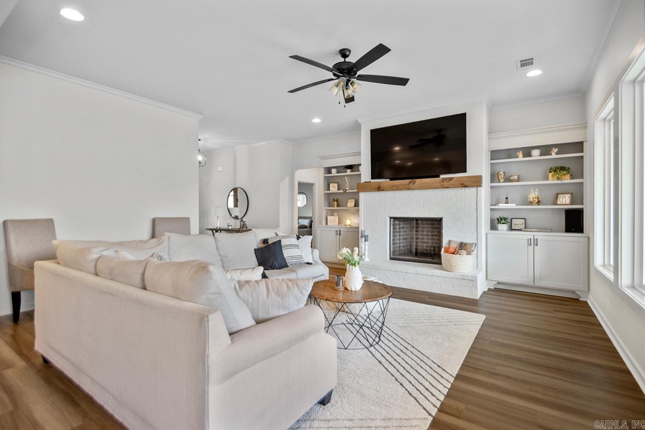 TIMBER POINT - Residential