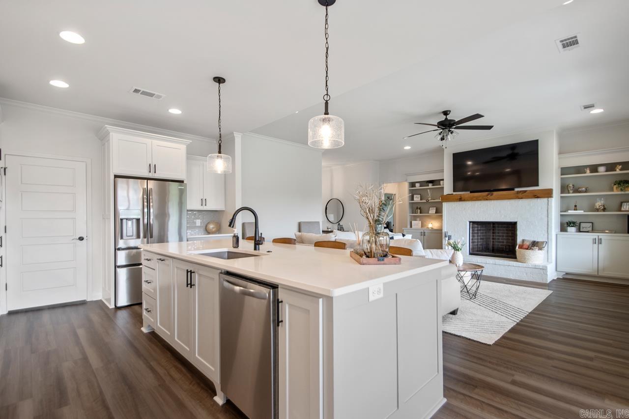 TIMBER POINT - Residential