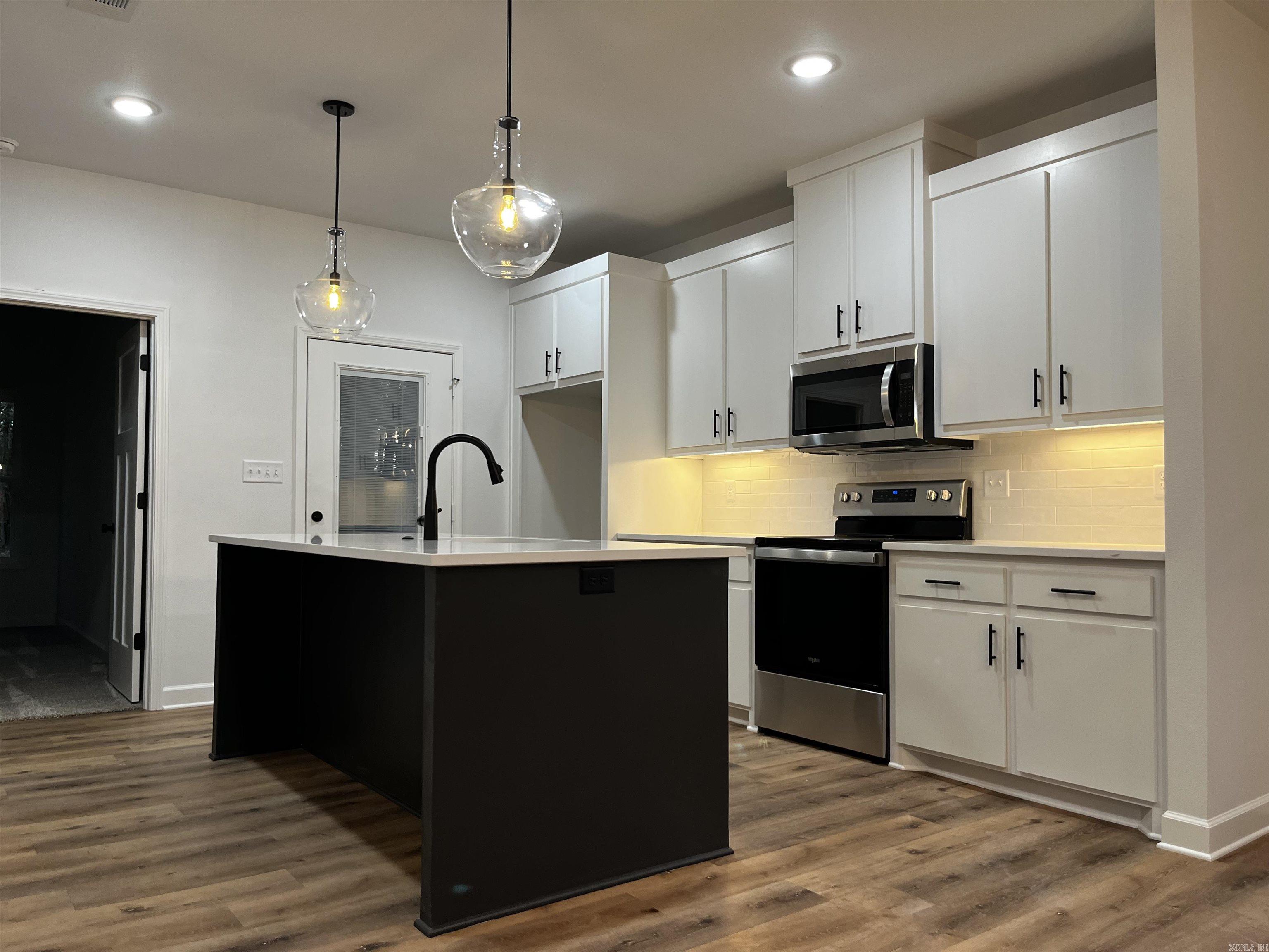 Oak Creek Village - Residential