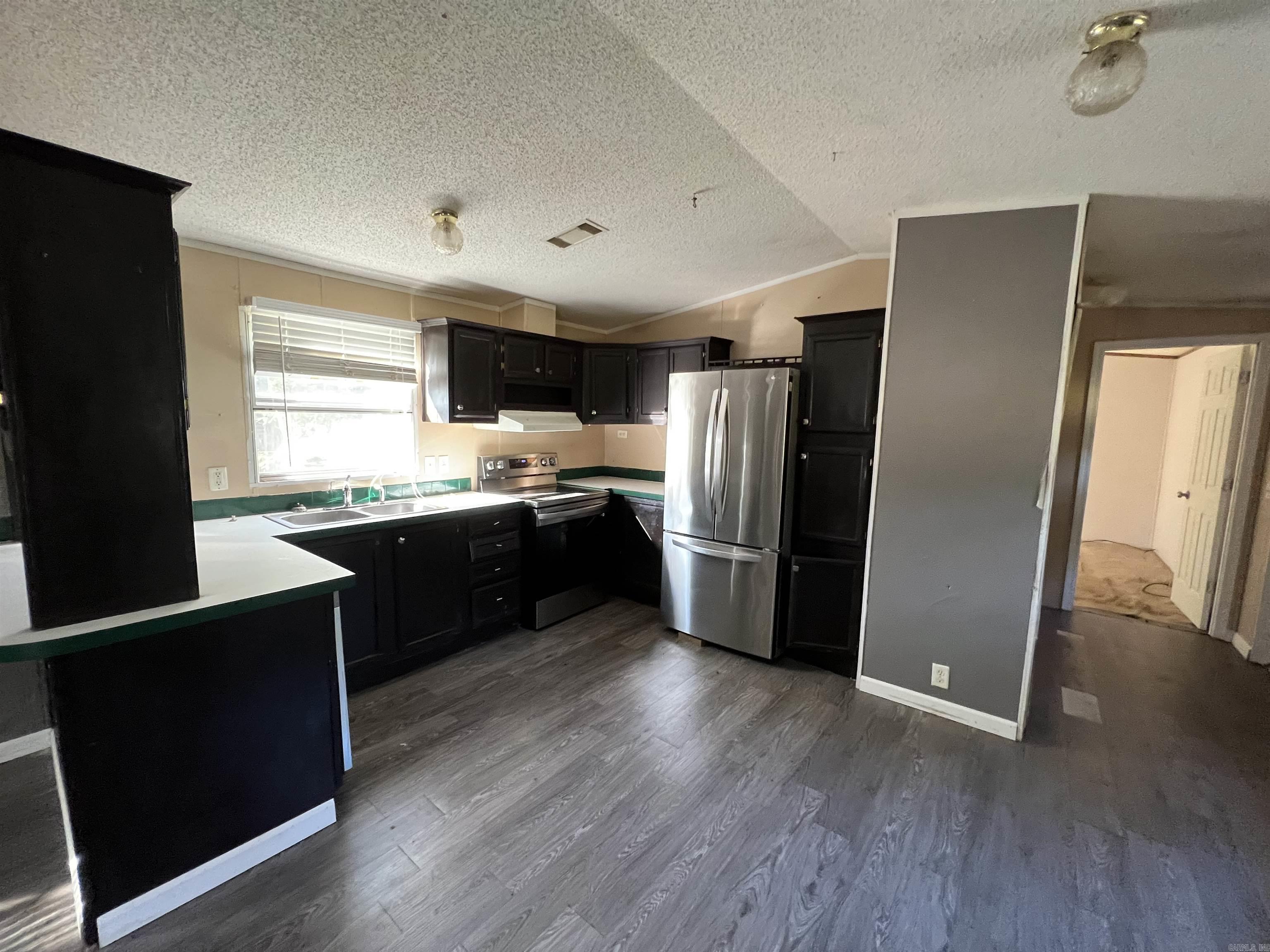 LAKEWOOD - Residential