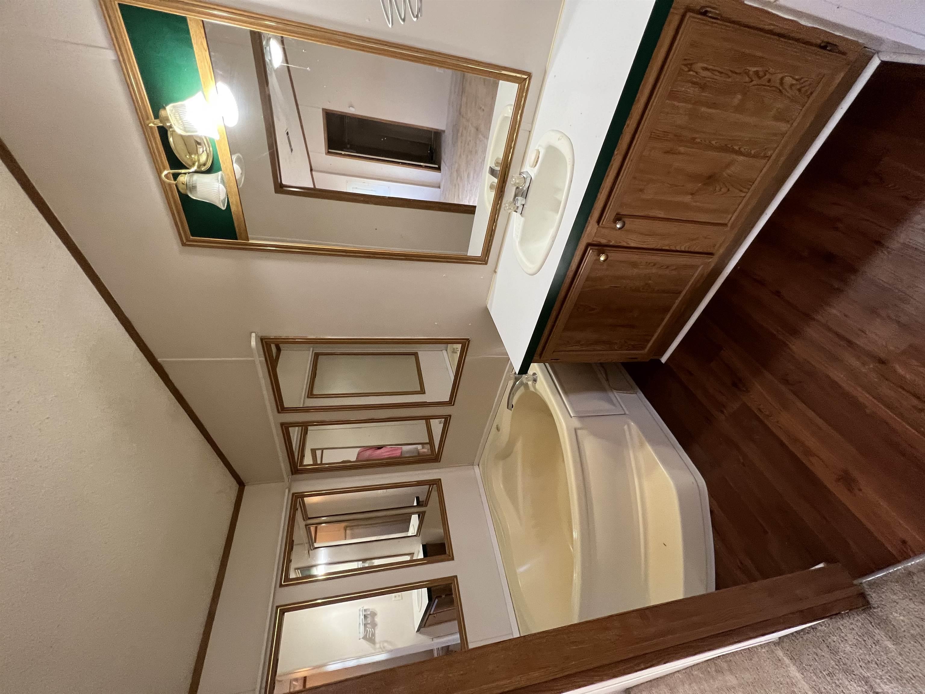 LAKEWOOD - Residential