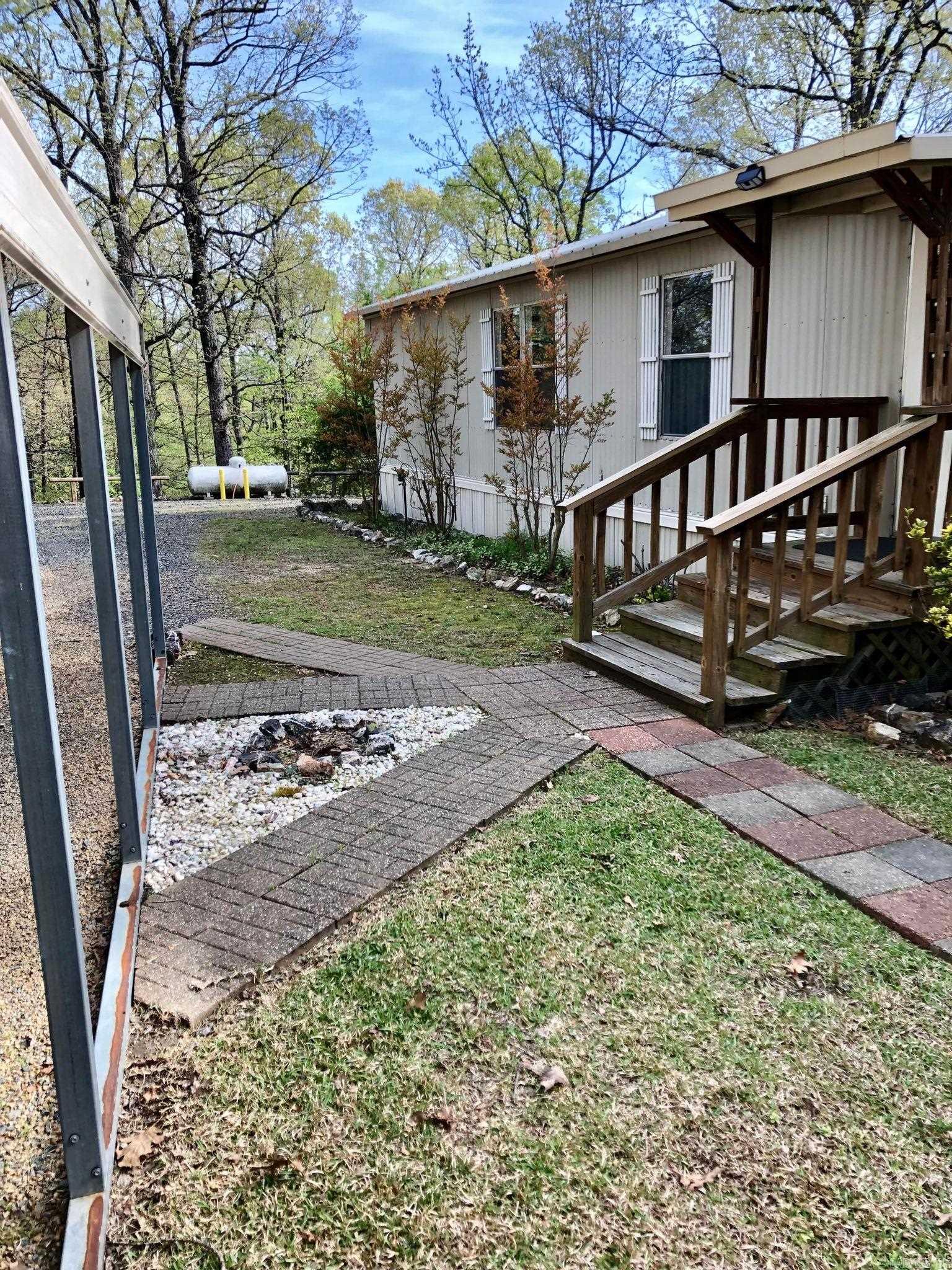Mena - Residential