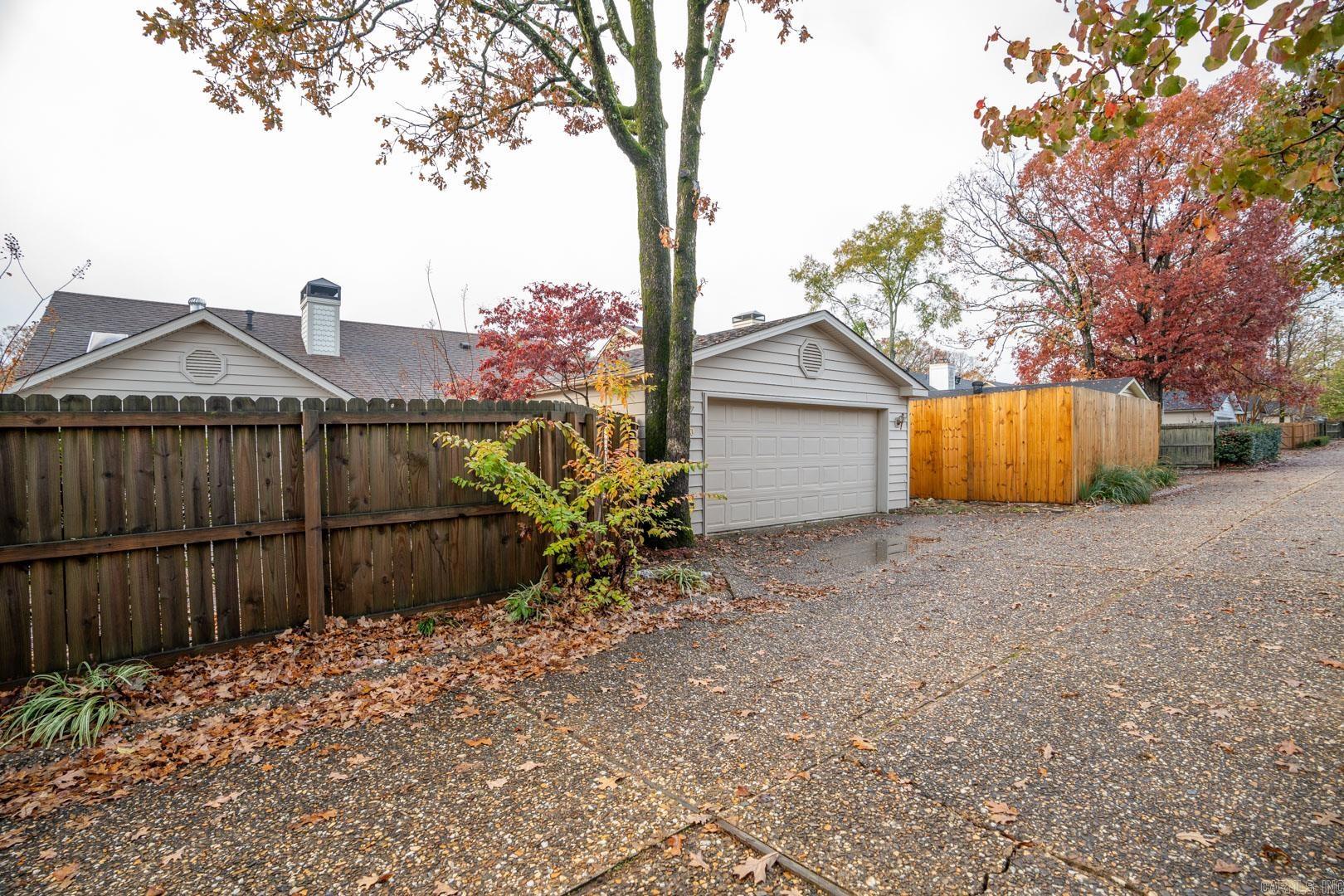 OAK HILL - Residential