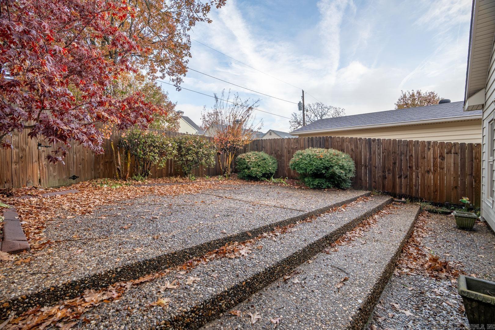 OAK HILL - Residential