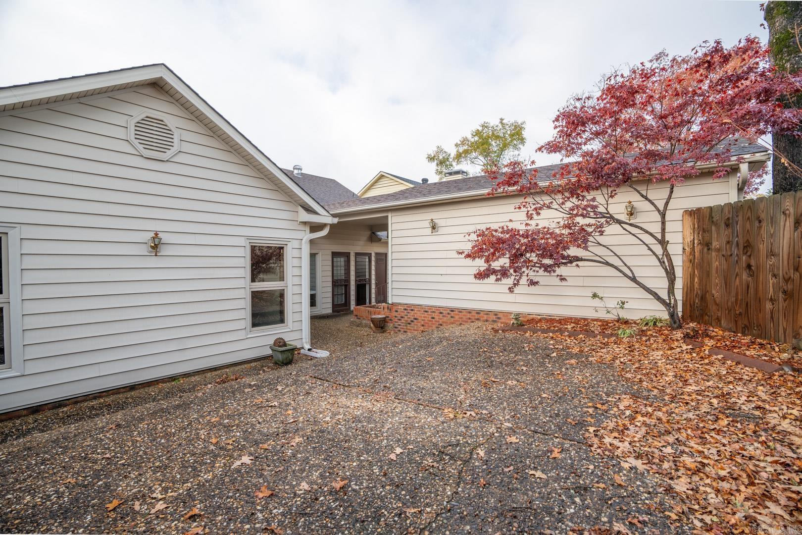 OAK HILL - Residential