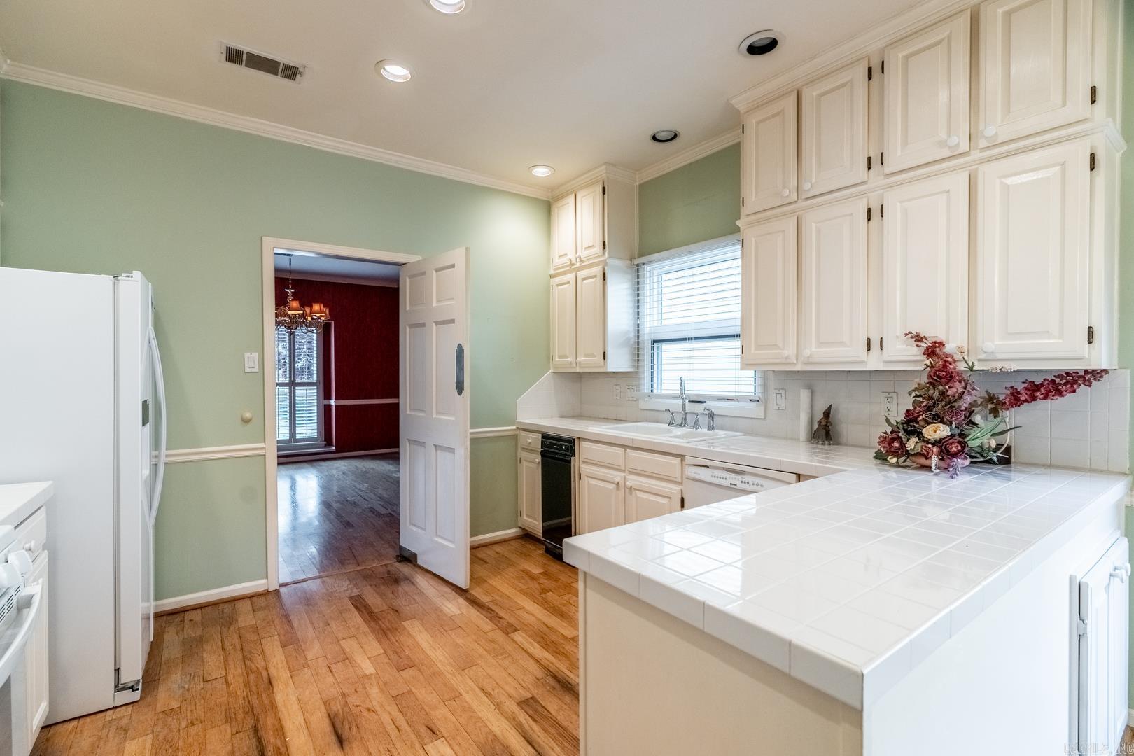 OAK HILL - Residential