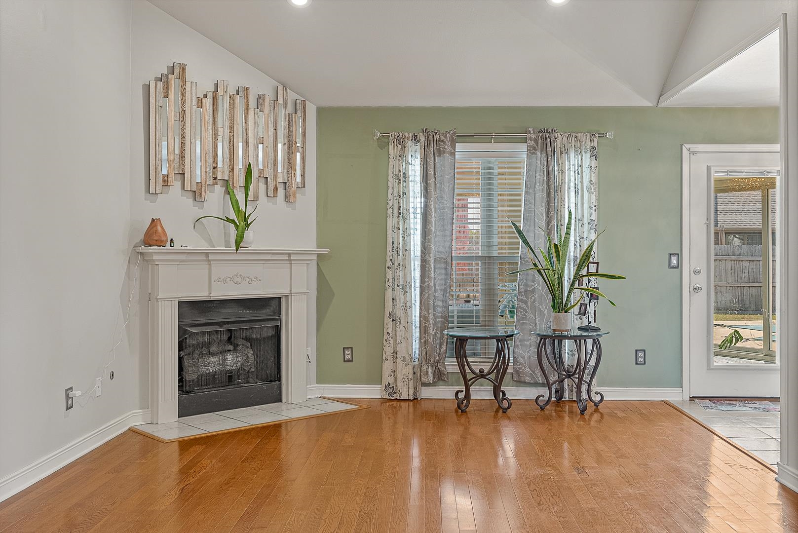 WOODLAND HEIGHTS - Residential