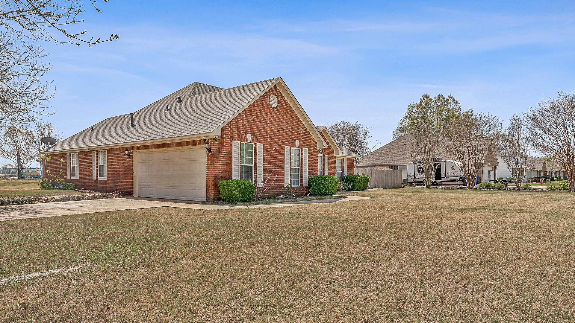 WOODLAND HEIGHTS - Residential