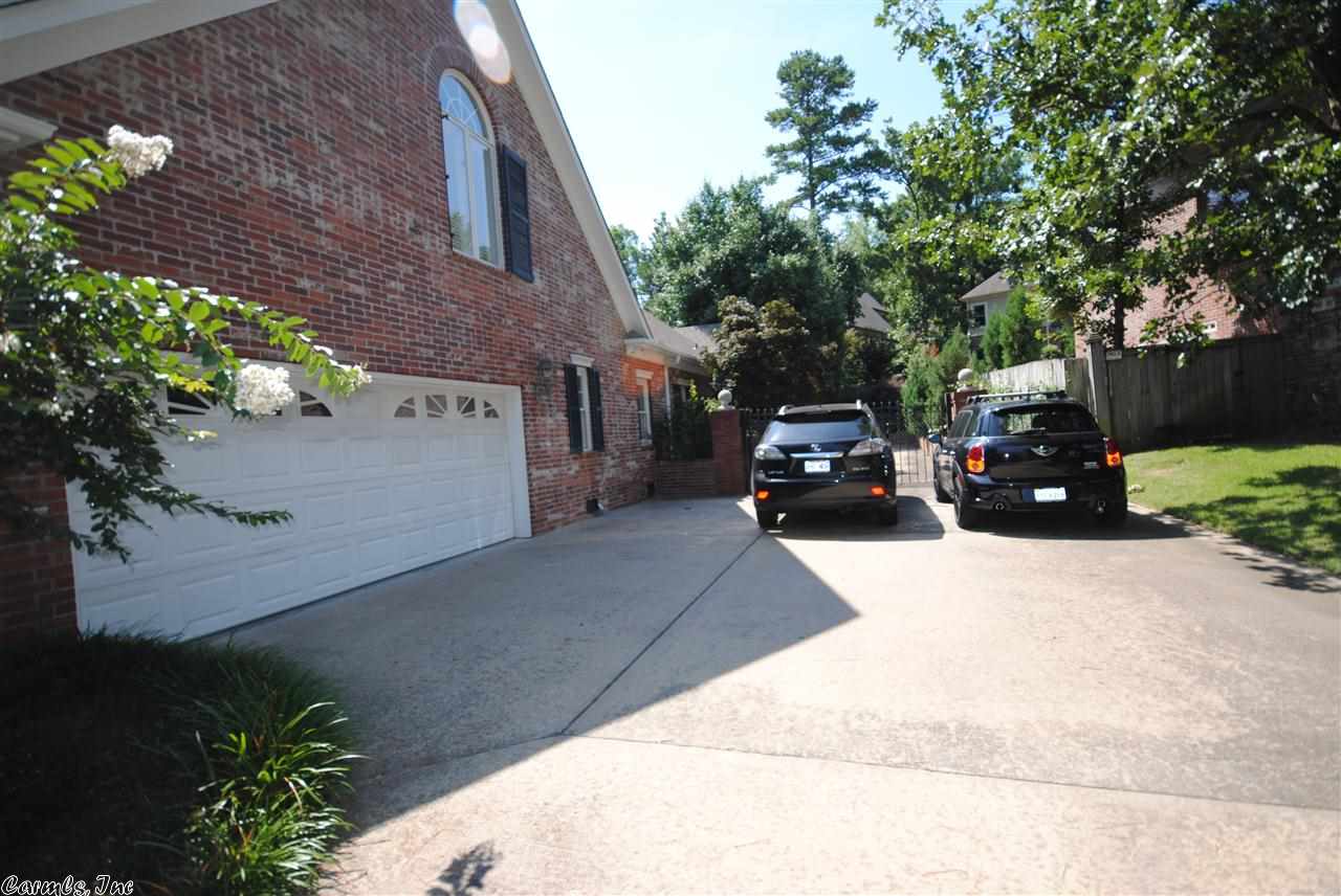 HICKORY CREEK - Residential