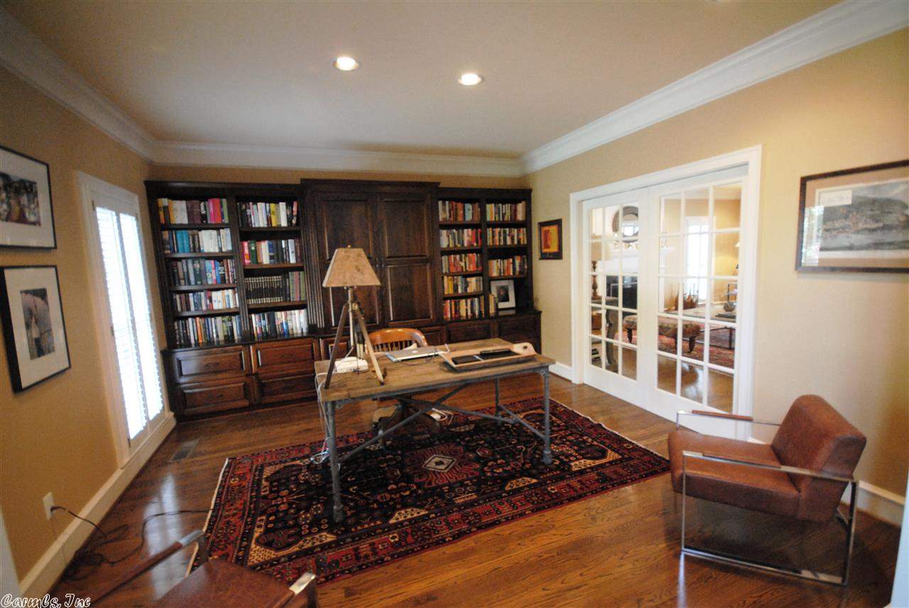 HICKORY CREEK - Residential