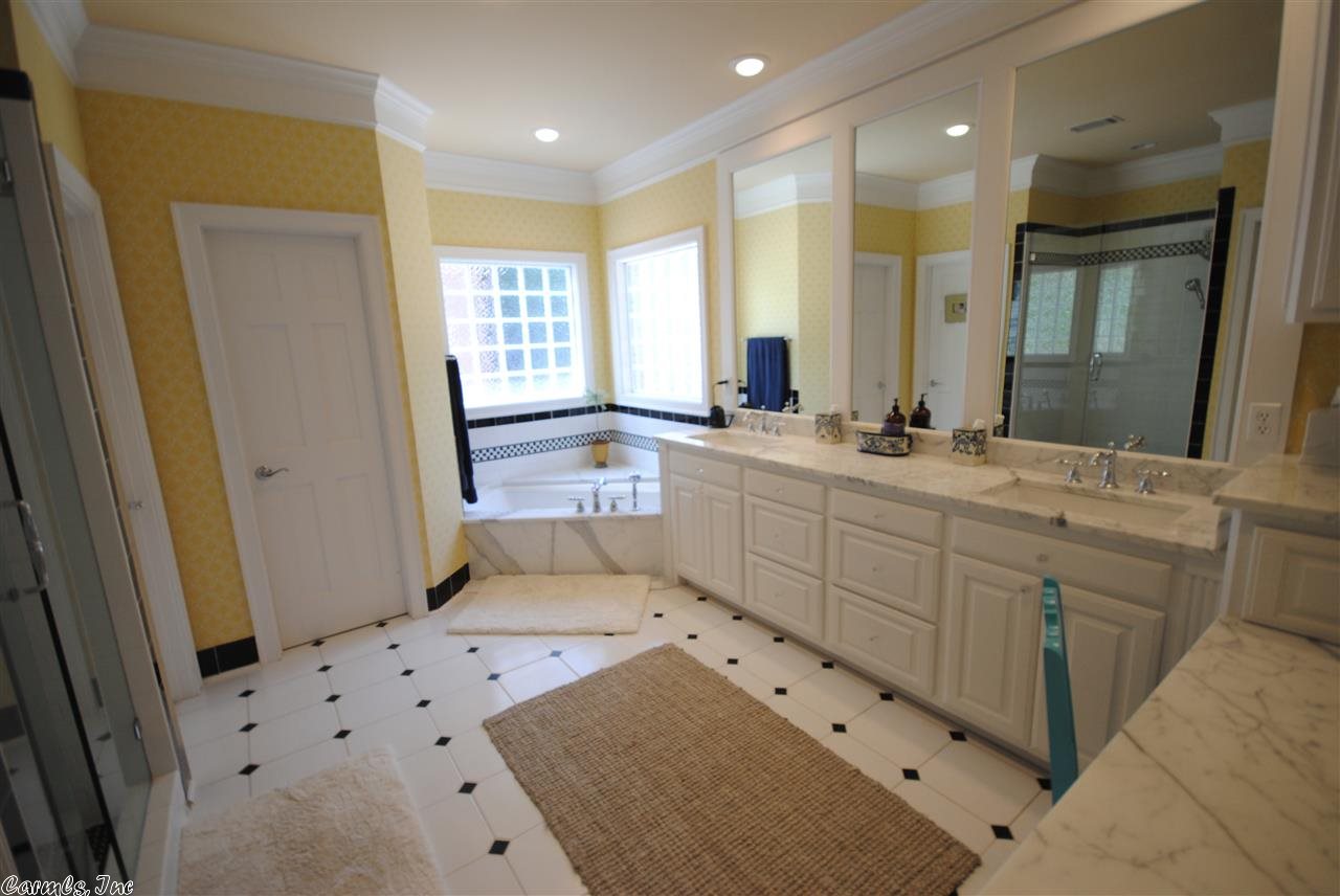 HICKORY CREEK - Residential